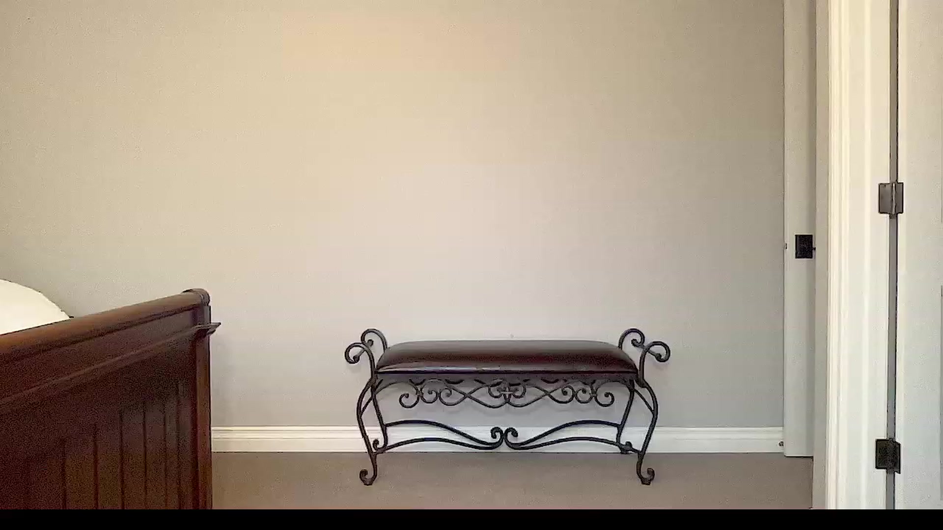 Gallery image thumbnail from Jade_Lee's myfreecams stream on, 05/17/2023, 03:34 image 7 of 20