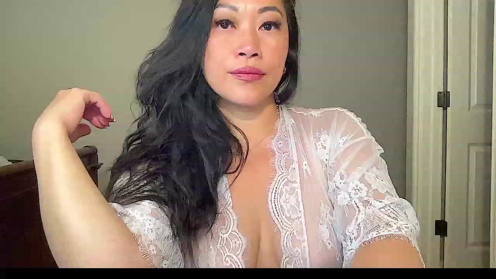 Gallery image thumbnail from Jade_Lee's myfreecams stream on, 05/28/2023, 02:06 image 2 of 20