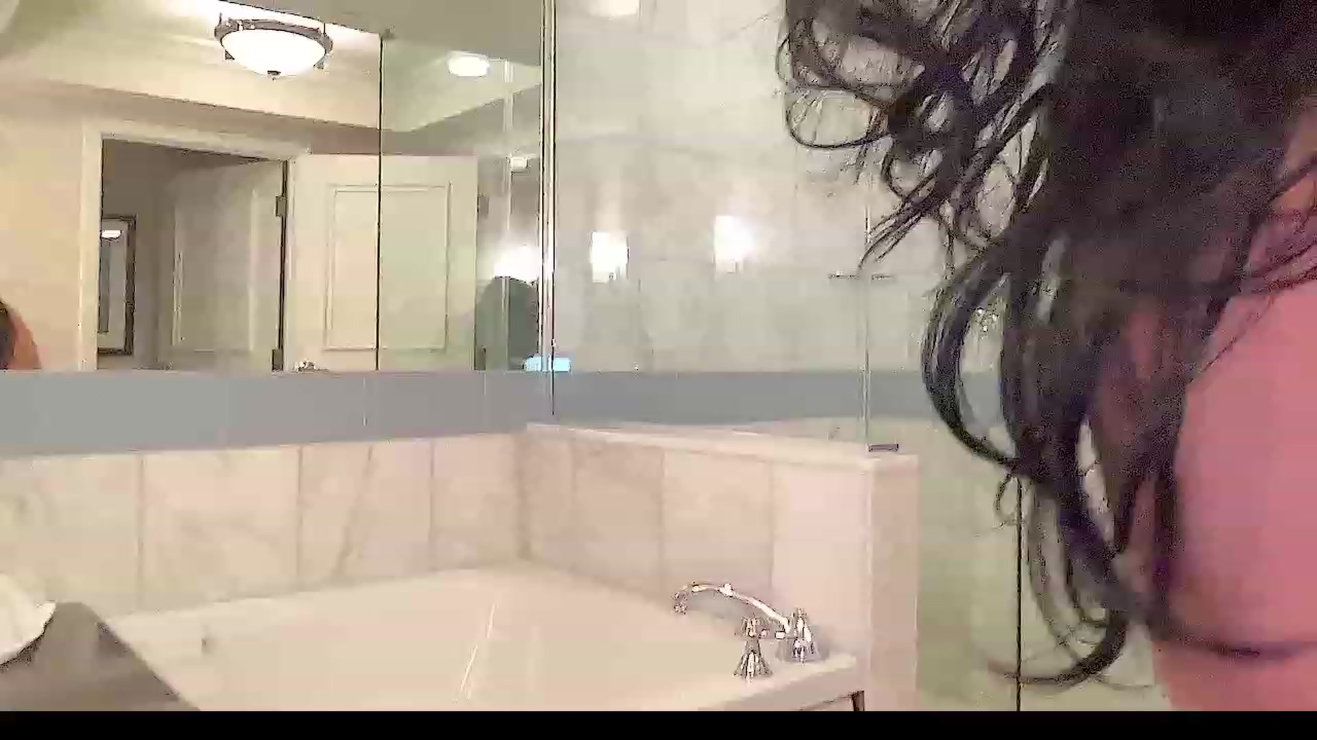 Gallery image thumbnail from Jade_Lee's myfreecams stream on, 05/29/2023, 02:34 image 5 of 20
