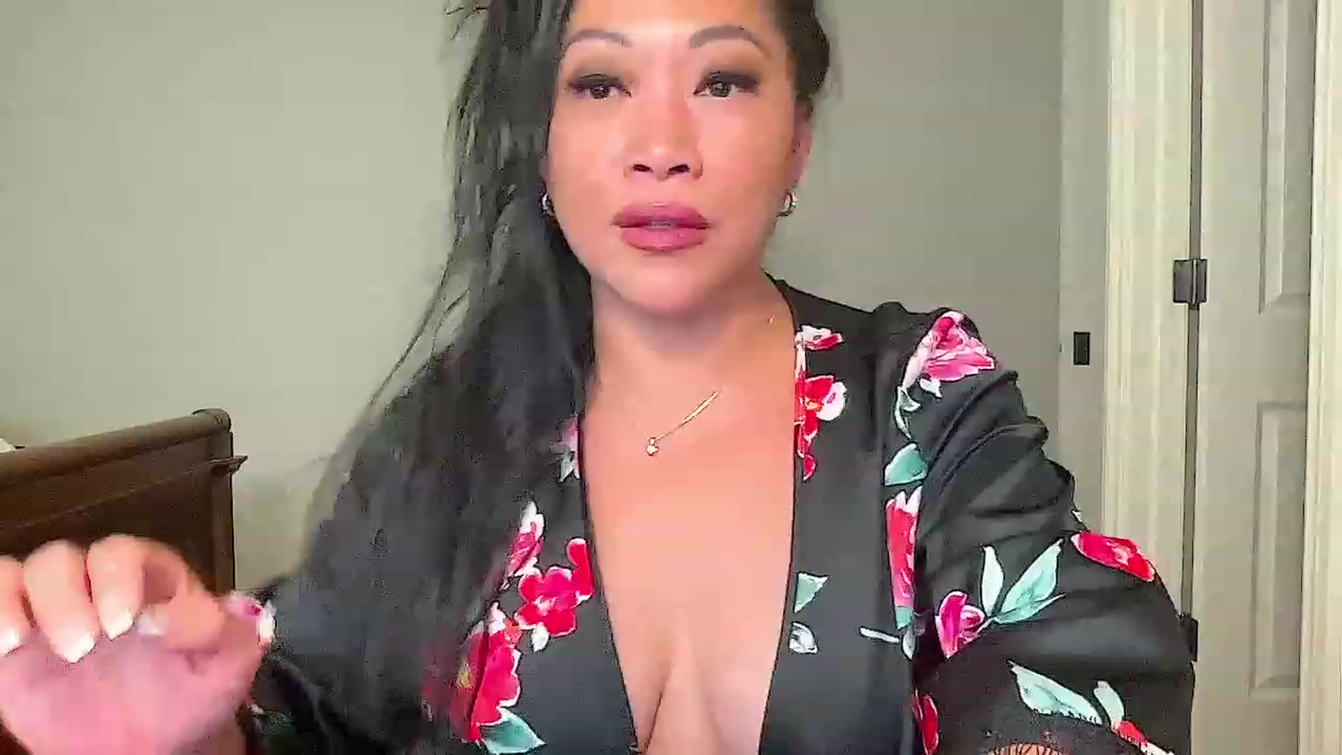 Gallery image thumbnail from Jade_Lee's myfreecams stream on, 06/04/2023, 02:33 image 8 of 20