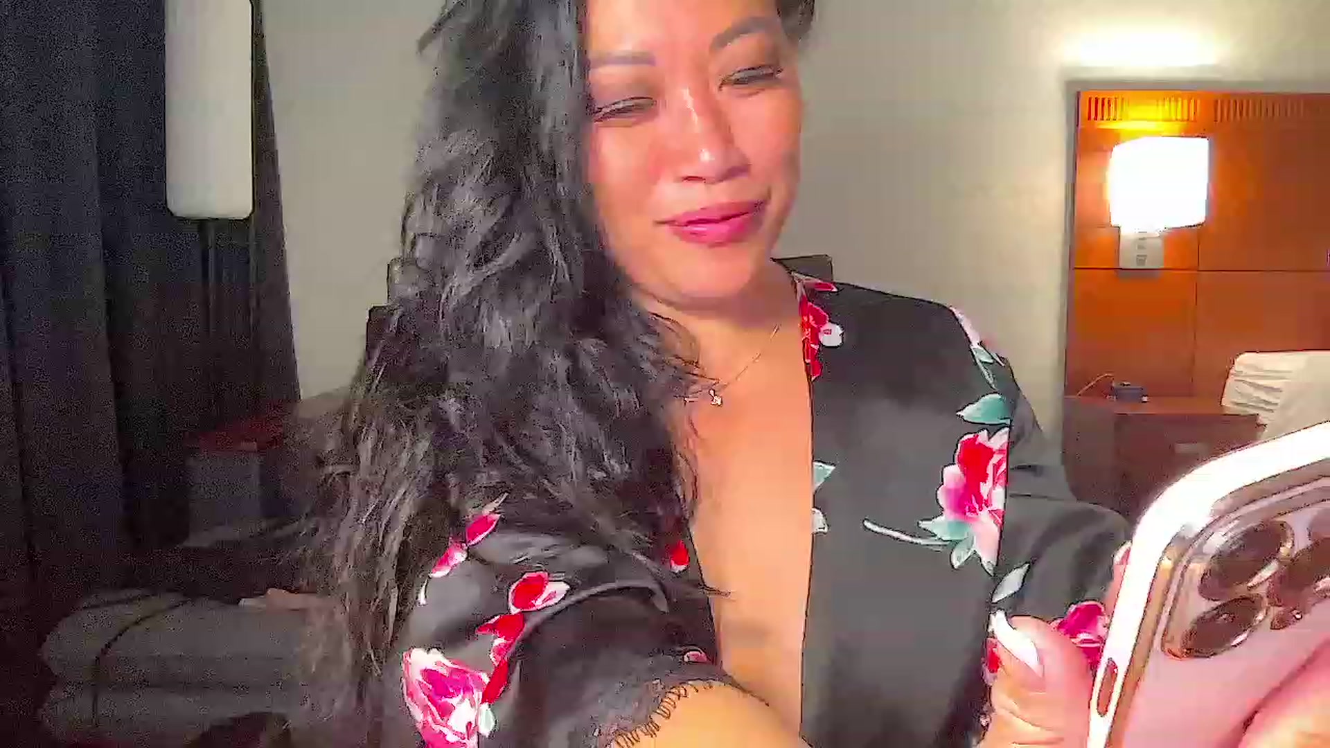 Gallery image thumbnail from Jade_Lee's myfreecams stream on, 06/23/2023, 01:34 image 13 of 20