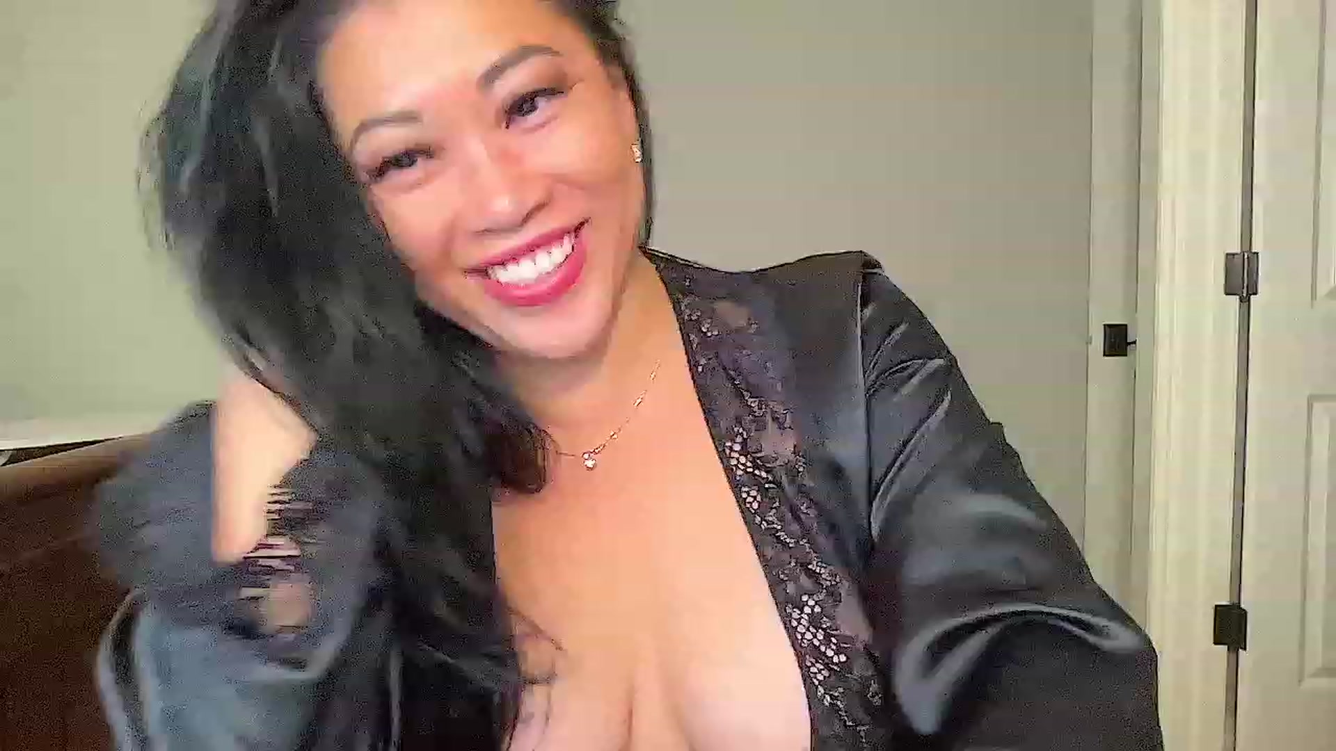 Gallery image thumbnail from Jade_Lee's myfreecams stream on, 08/28/2023, 01:39 image 15 of 20