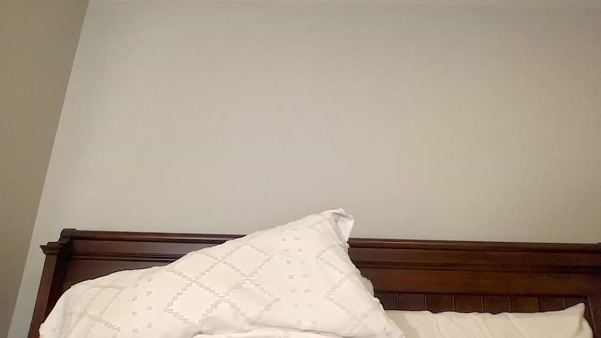 Gallery image thumbnail from Jade_Lee's myfreecams stream on, 10/16/2023, 03:37 image 7 of 20