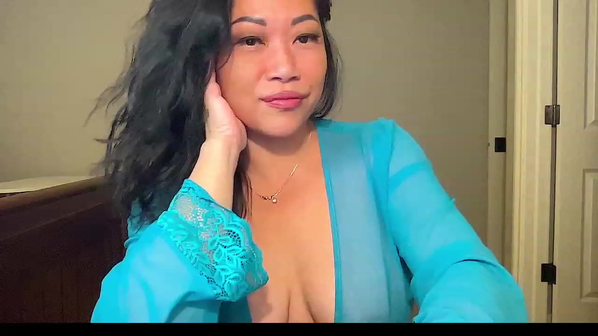 Gallery image thumbnail from Jade_Lee's myfreecams stream on, 10/28/2023, 02:12 image 2 of 20