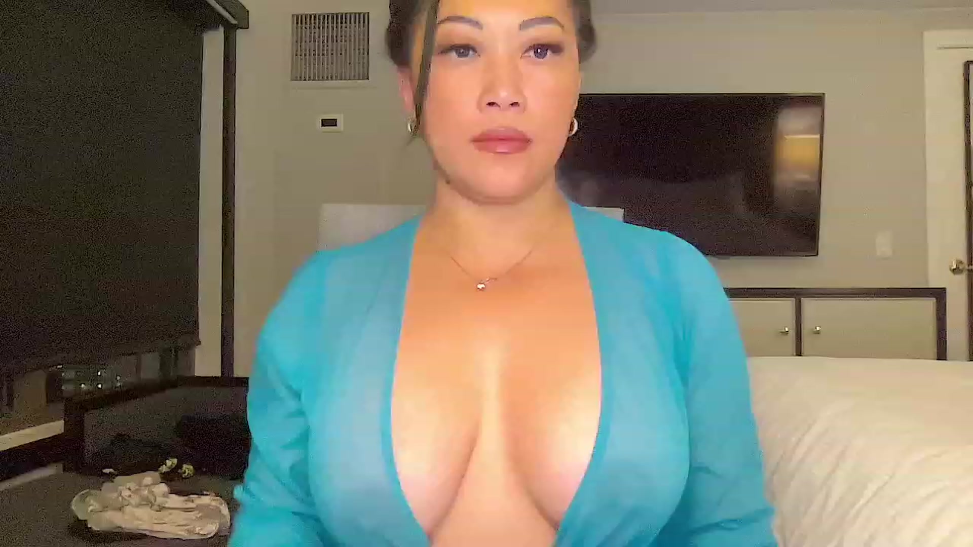 Gallery image thumbnail from Jade_Lee's myfreecams stream on, 11/19/2023, 02:23 image 9 of 20