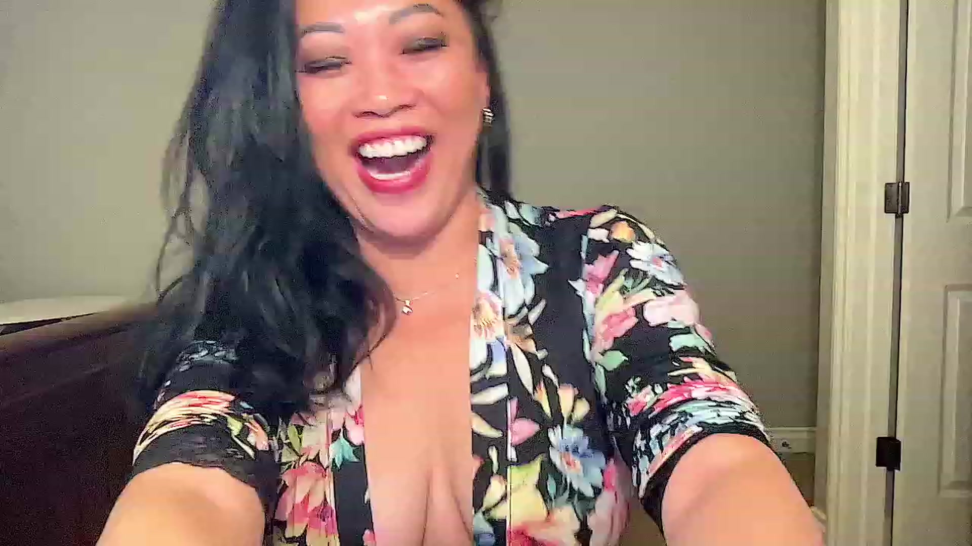 Gallery image thumbnail from Jade_Lee's myfreecams stream on, 12/01/2023, 04:42 image 4 of 20