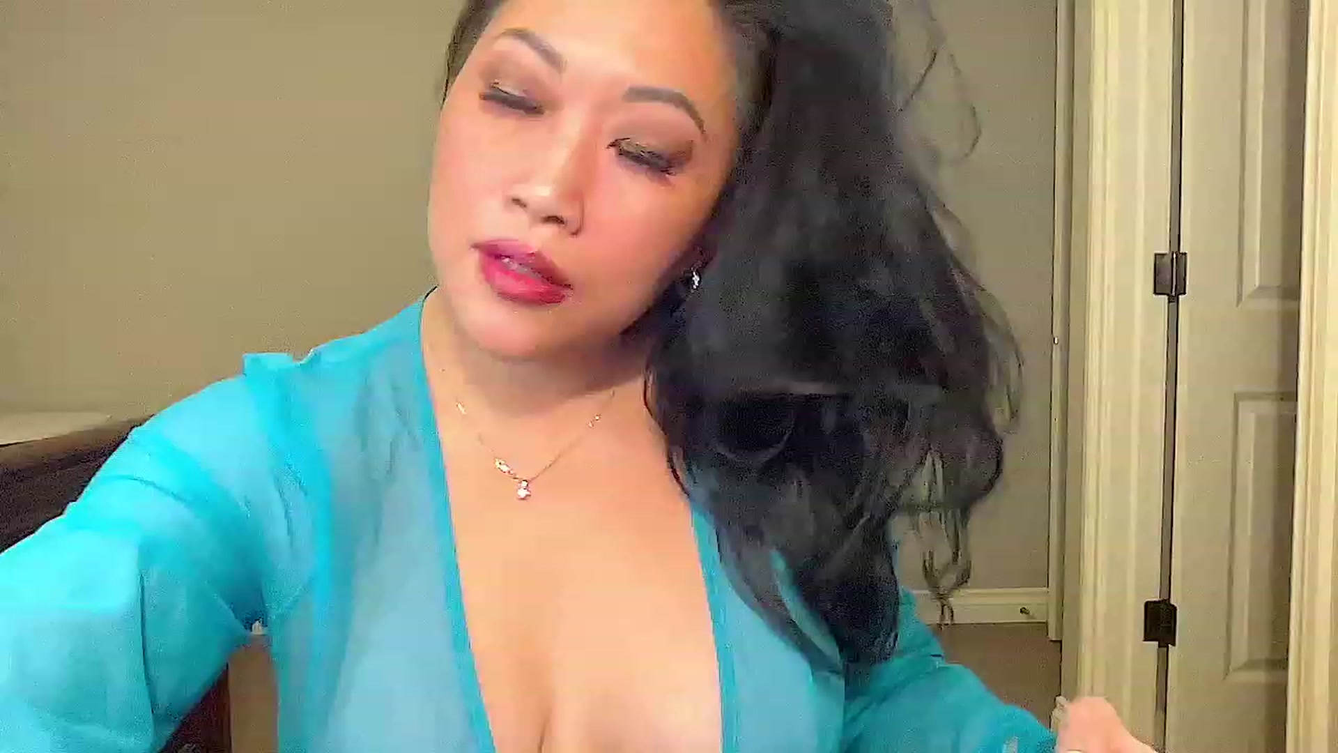 Gallery image thumbnail from Jade_Lee's myfreecams stream on, 12/03/2023, 02:23 image 15 of 20