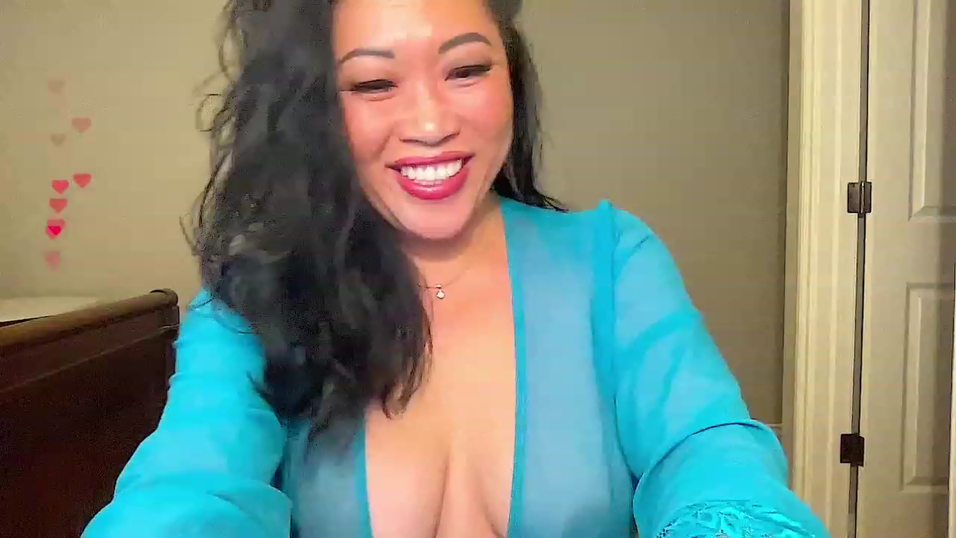 Gallery image thumbnail from Jade_Lee's myfreecams stream on, 12/11/2023, 04:10 image 4 of 20