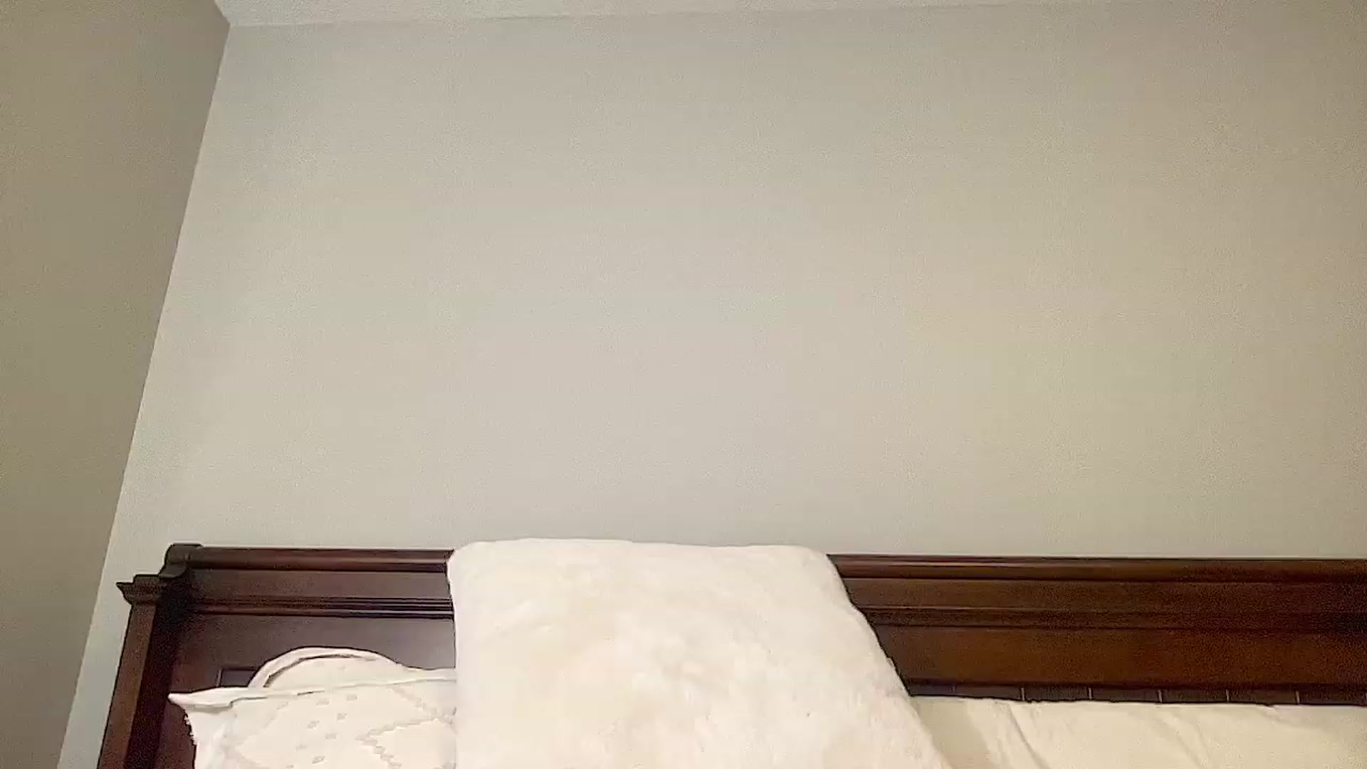 Gallery image thumbnail from Jade_Lee's myfreecams stream on, 12/24/2023, 02:56 image 18 of 20