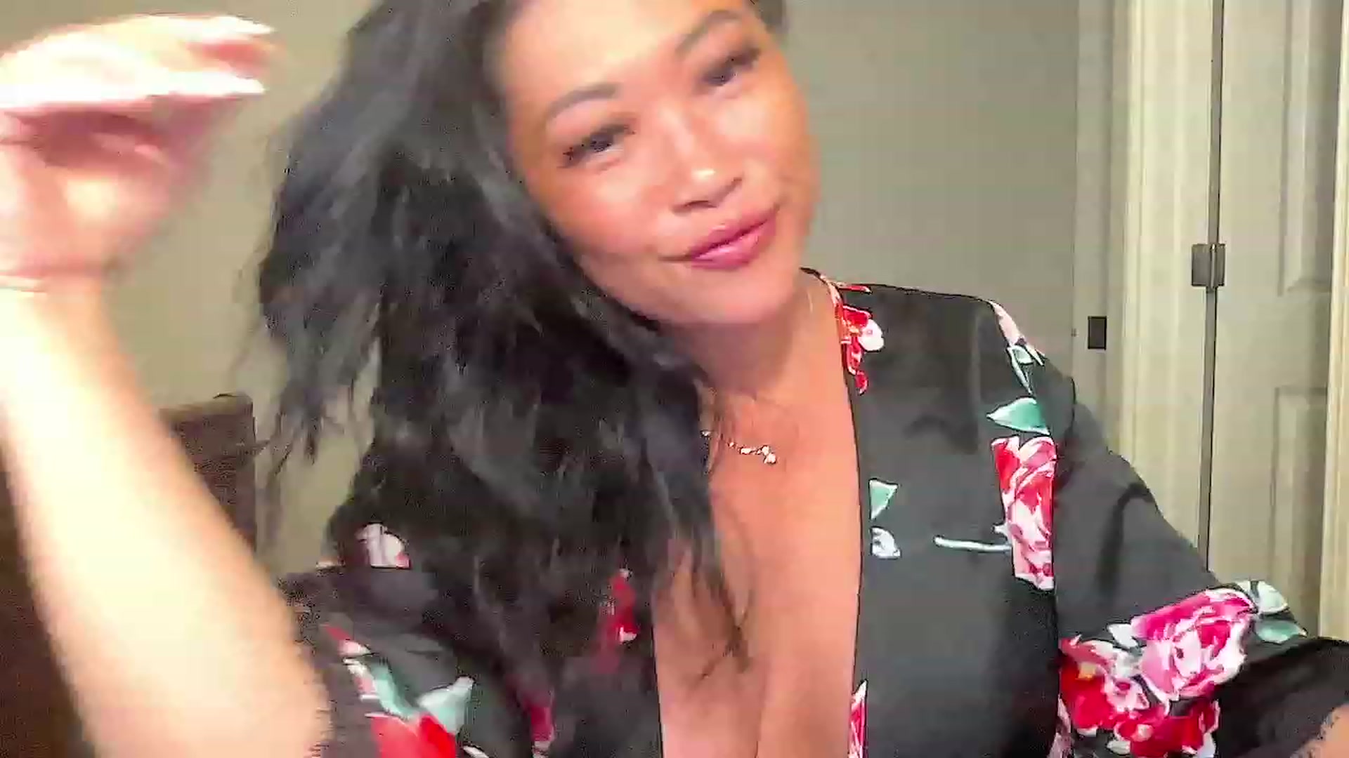 Gallery image thumbnail from Jade_Lee's myfreecams stream on, 01/02/2024, 01:42 image 7 of 20