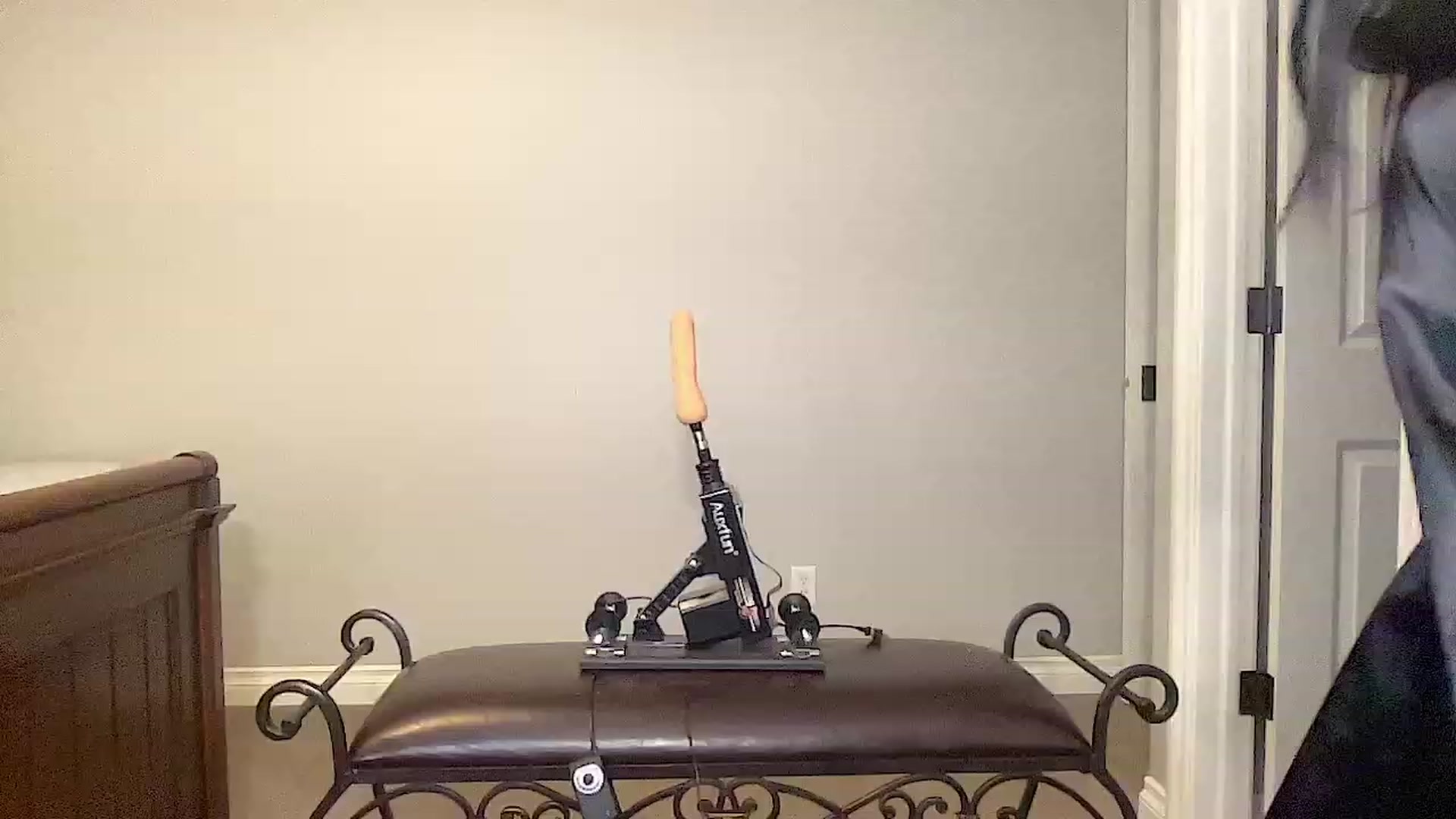 Gallery image thumbnail from Jade_Lee's myfreecams stream on, 01/13/2024, 03:11 image 13 of 20