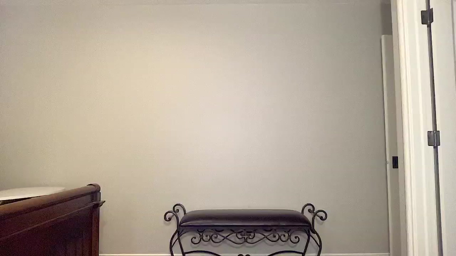 Gallery image thumbnail from Jade_Lee's myfreecams stream on, 03/04/2024, 05:44 image 8 of 20