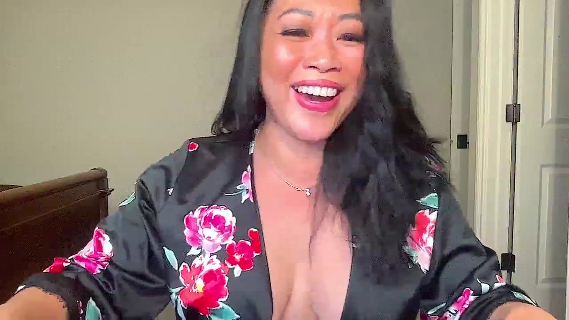 Gallery image thumbnail from Jade_Lee's myfreecams stream on, 05/14/2024, 03:12 image 5 of 20