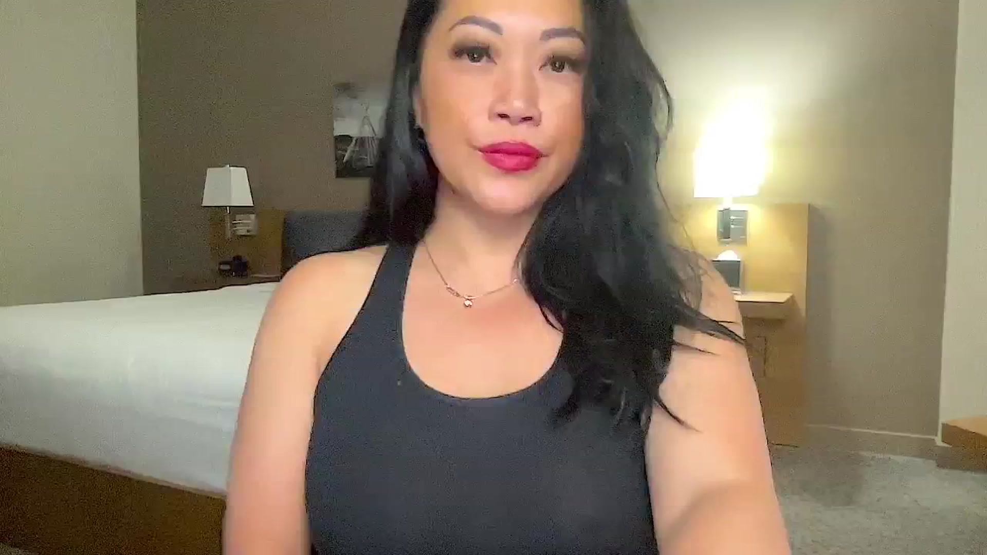 Gallery image thumbnail from Jade_Lee's myfreecams stream on, 05/31/2024, 02:34 image 10 of 20