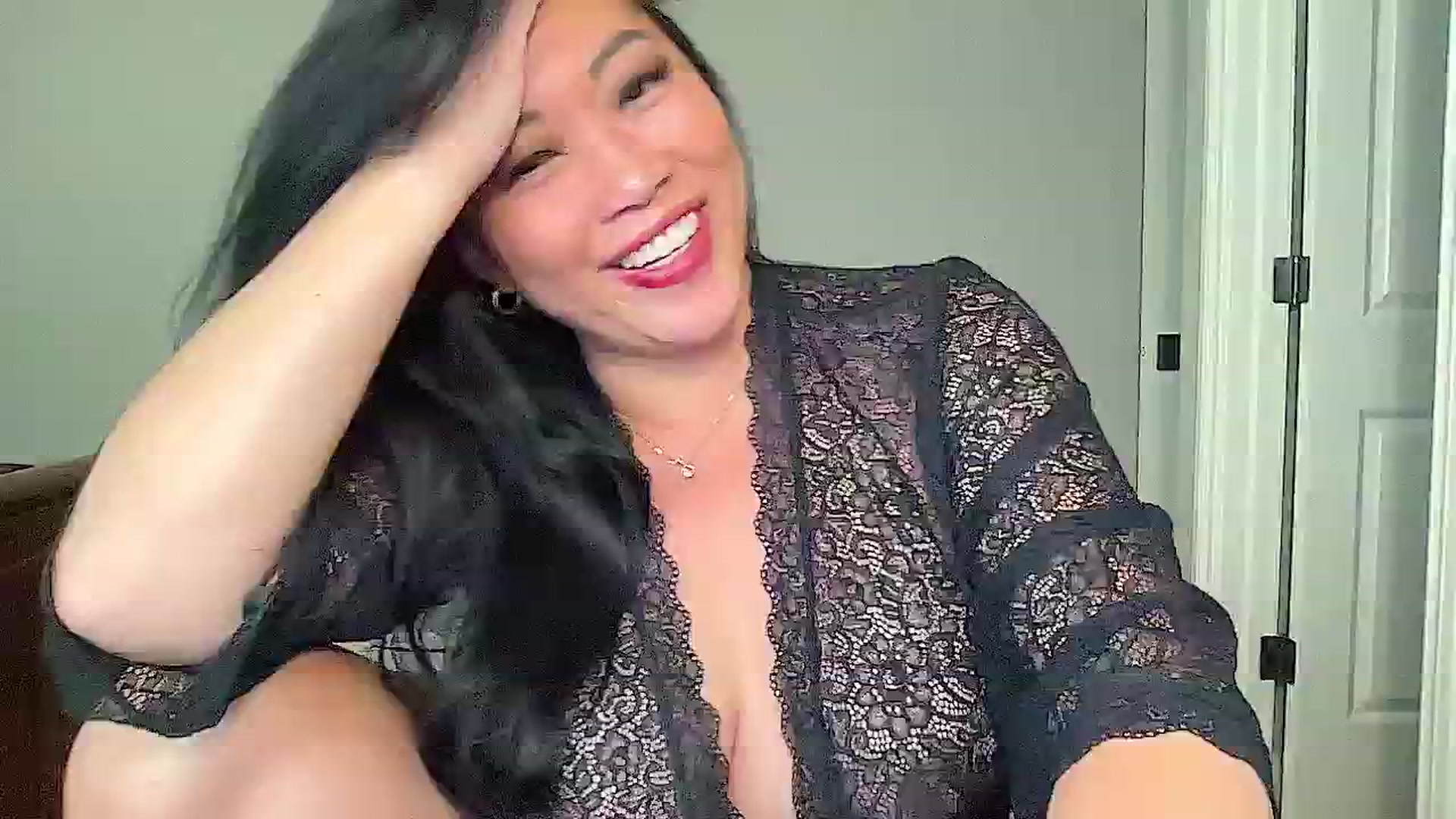 Gallery image thumbnail from Jade_Lee's myfreecams stream on, 07/15/2024, 02:03 image 15 of 20