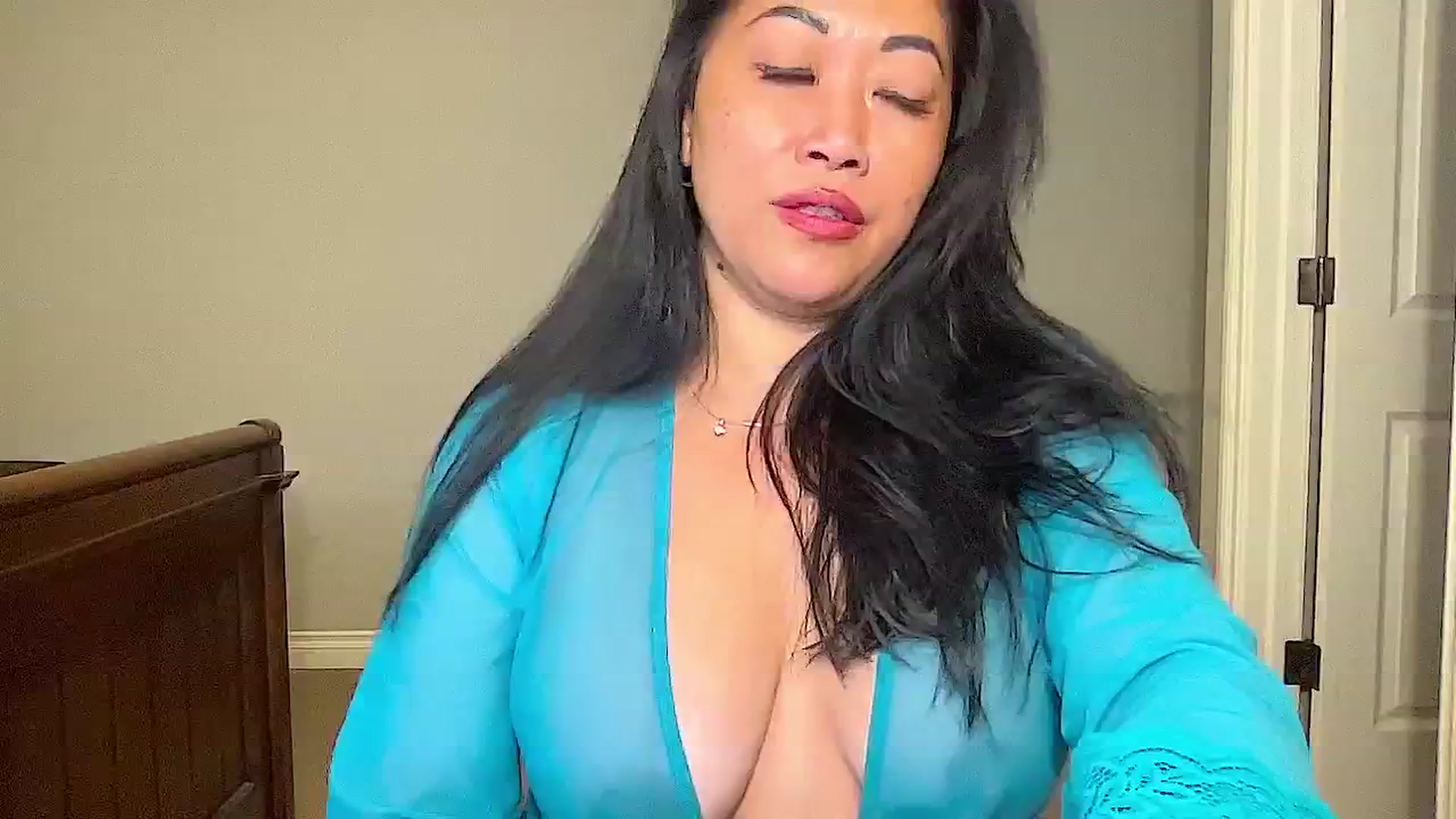 Gallery image thumbnail from Jade_Lee's myfreecams stream on, 07/26/2024, 01:51 image 11 of 20