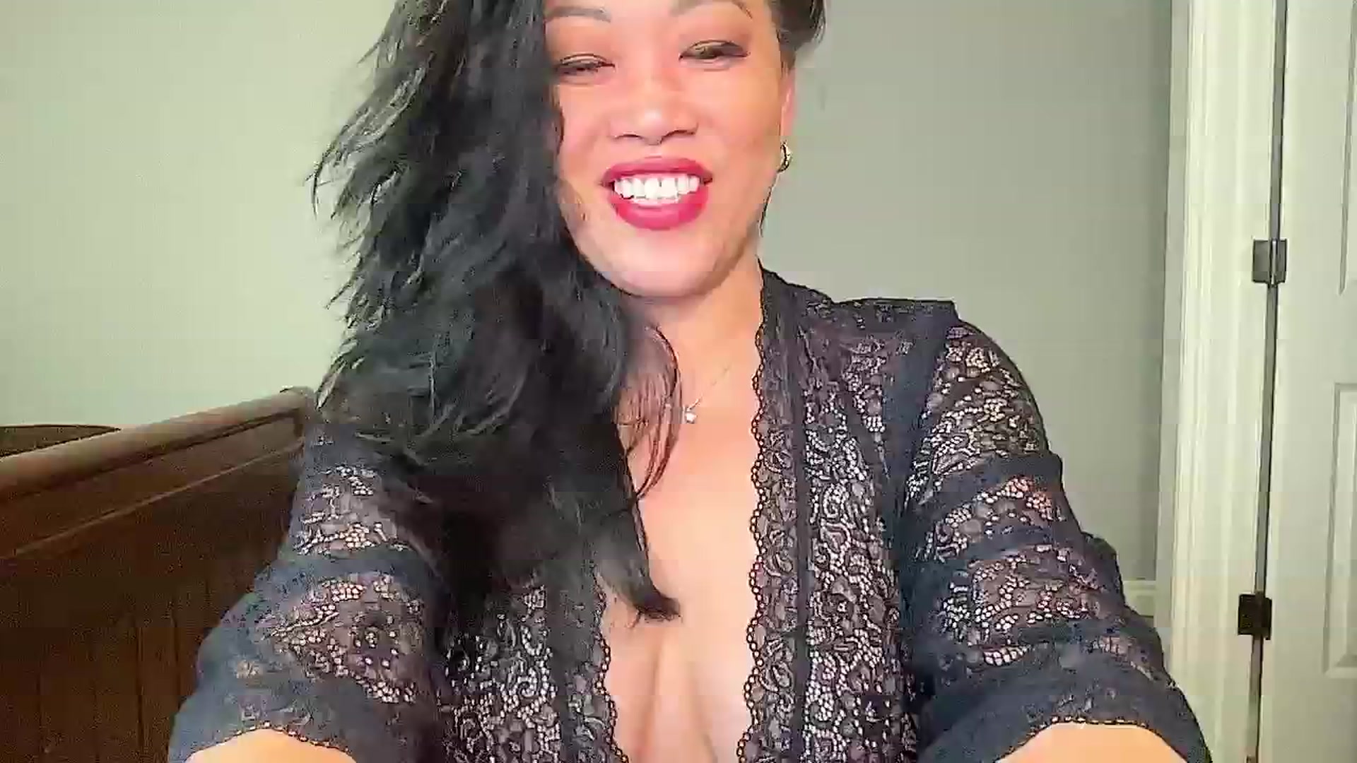 Gallery image thumbnail from Jade_Lee's myfreecams stream on, 09/01/2024, 04:30 image 2 of 20