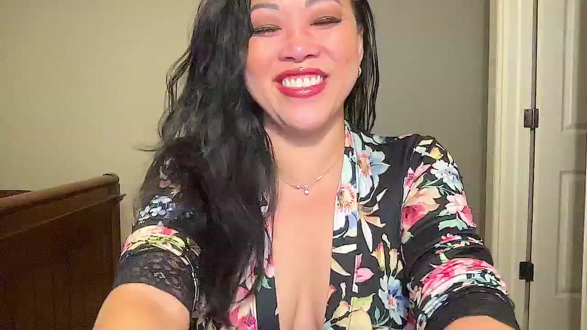 Gallery image thumbnail from Jade_Lee's myfreecams stream on, 12/09/2024, 03:47 image 3 of 20