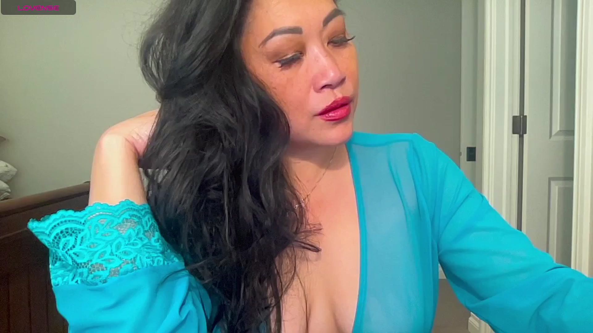 Gallery image thumbnail from Jade_Lee's myfreecams stream on, 05/03/2025, 02:38 image 10 of 20