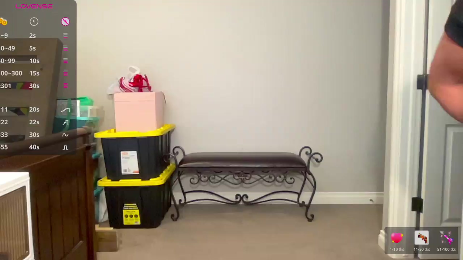 Gallery image thumbnail from Jade_Lee's myfreecams stream on, 05/09/2026, 01:03 image 6 of 20