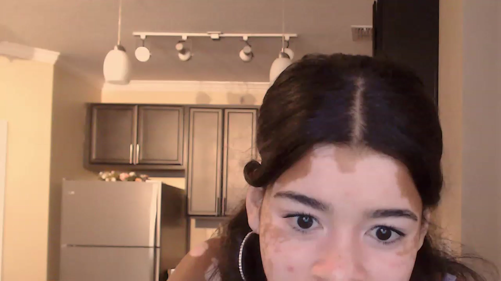 Gallery image thumbnail from Jade_Luv7's myfreecams stream on, 07/23/2023, 23:17 image 17 of 20