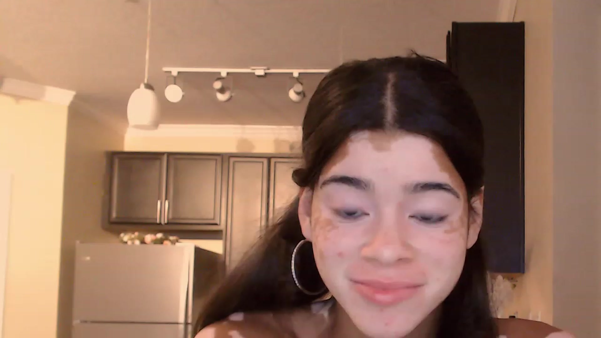 Gallery image thumbnail from Jade_Luv7's myfreecams stream on, 07/23/2023, 23:46 image 6 of 20