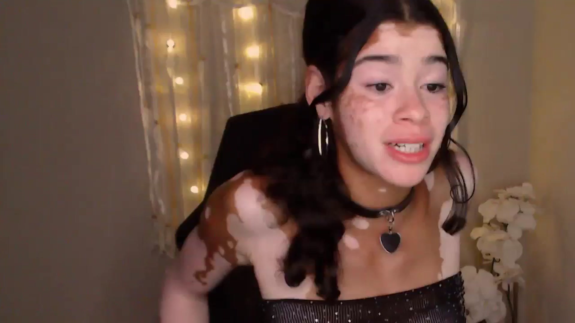 Gallery image thumbnail from Jade_Luv7's myfreecams stream on, 07/26/2023, 04:08 image 6 of 20