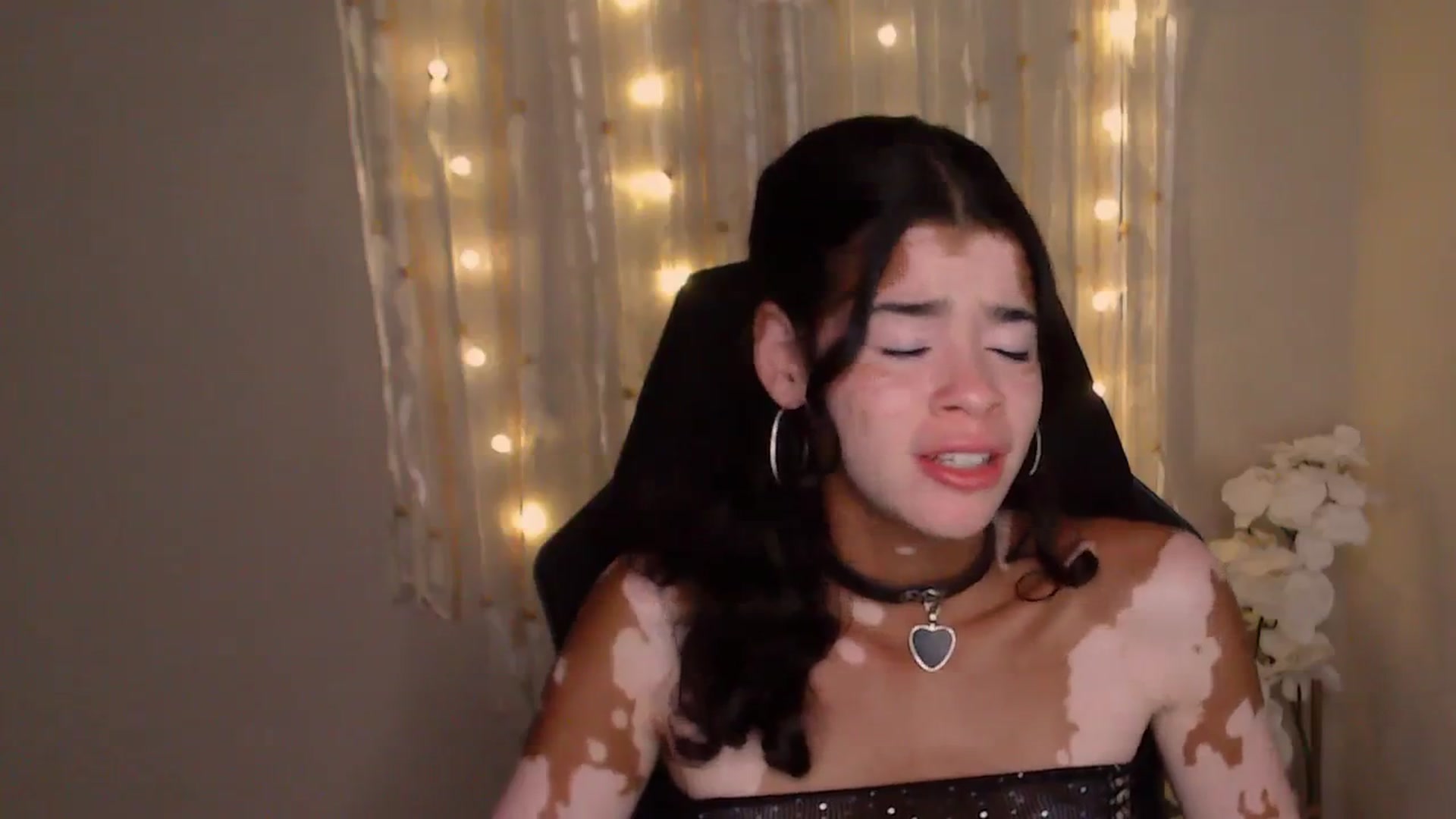 Gallery image thumbnail from Jade_Luv7's myfreecams stream on, 07/26/2023, 04:08 image 20 of 20