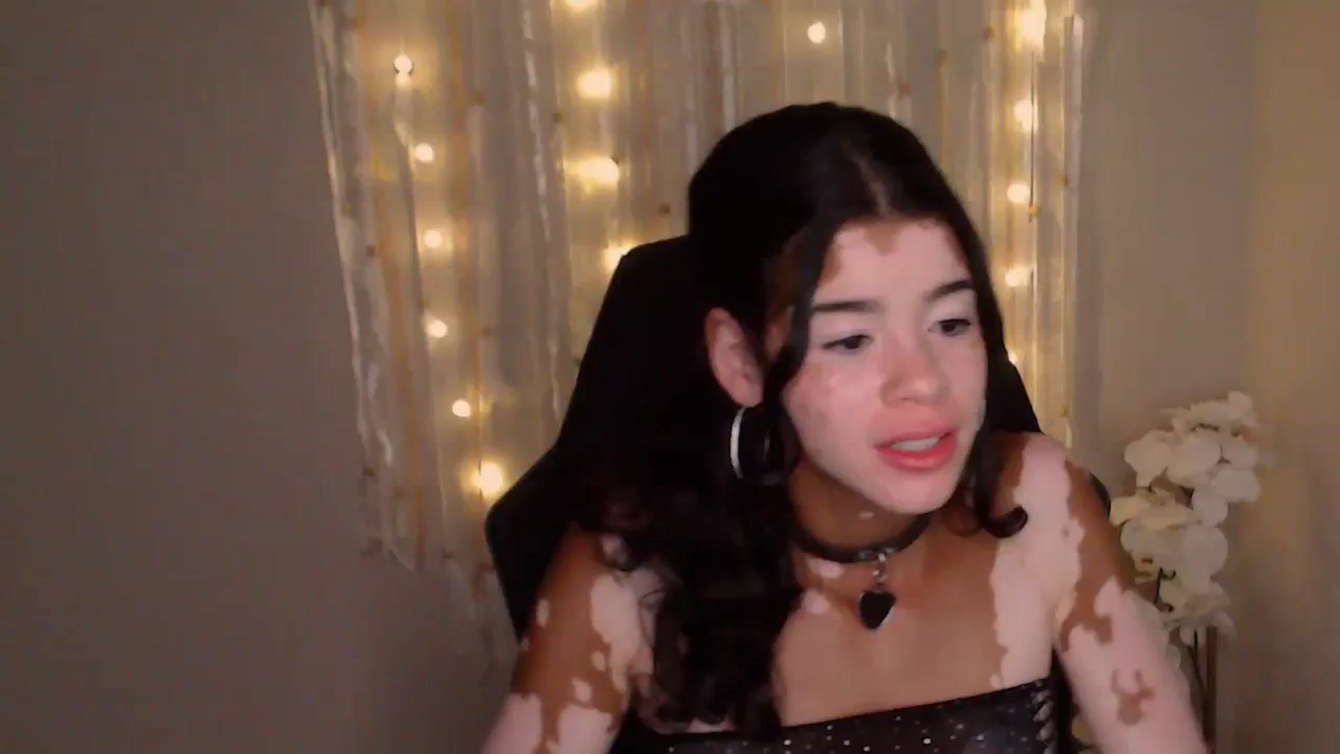 Gallery image thumbnail from Jade_Luv7's myfreecams stream on, 07/26/2023, 04:08 image 18 of 20