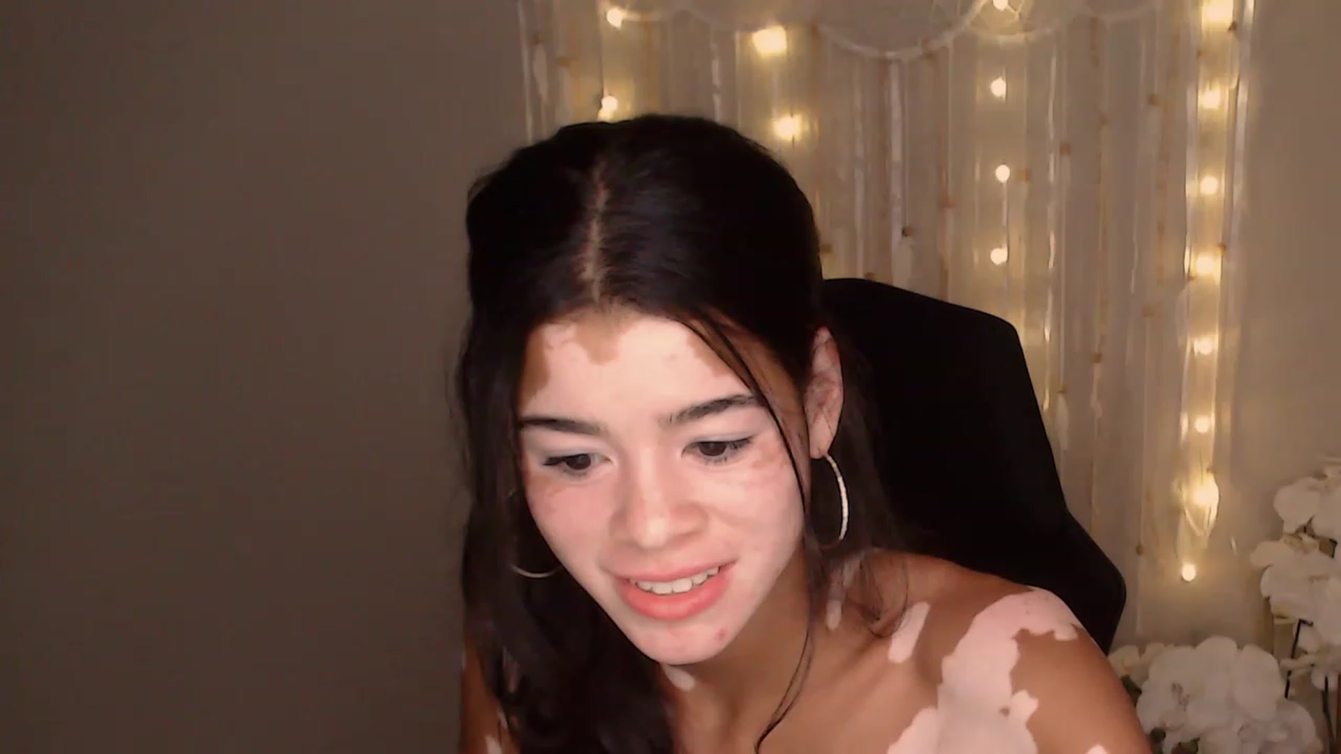 Gallery image thumbnail from Jade_Luv7's myfreecams stream on, 07/29/2023, 02:13 image 2 of 20