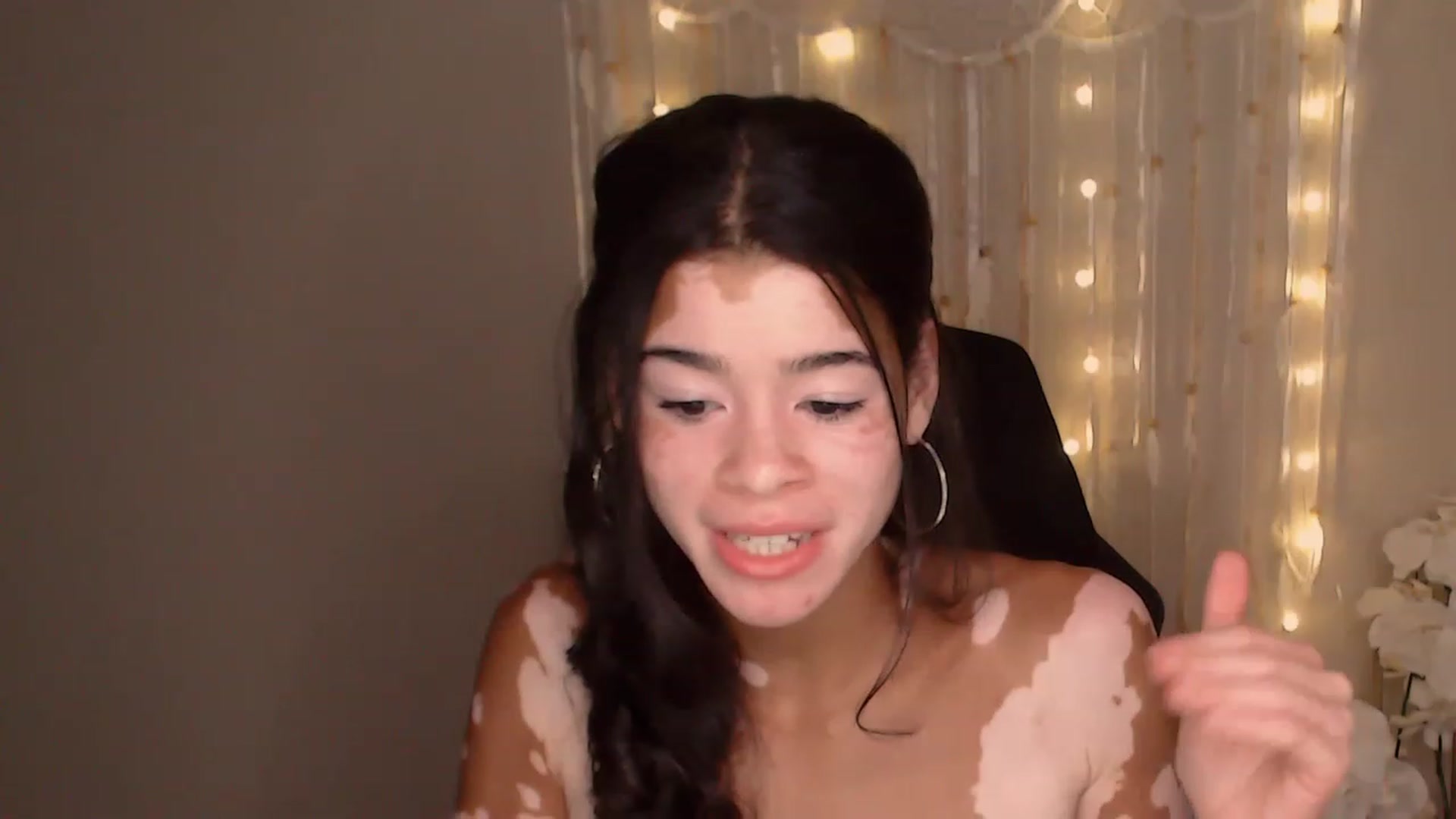 Gallery image thumbnail from Jade_Luv7's myfreecams stream on, 07/29/2023, 02:13 image 4 of 20