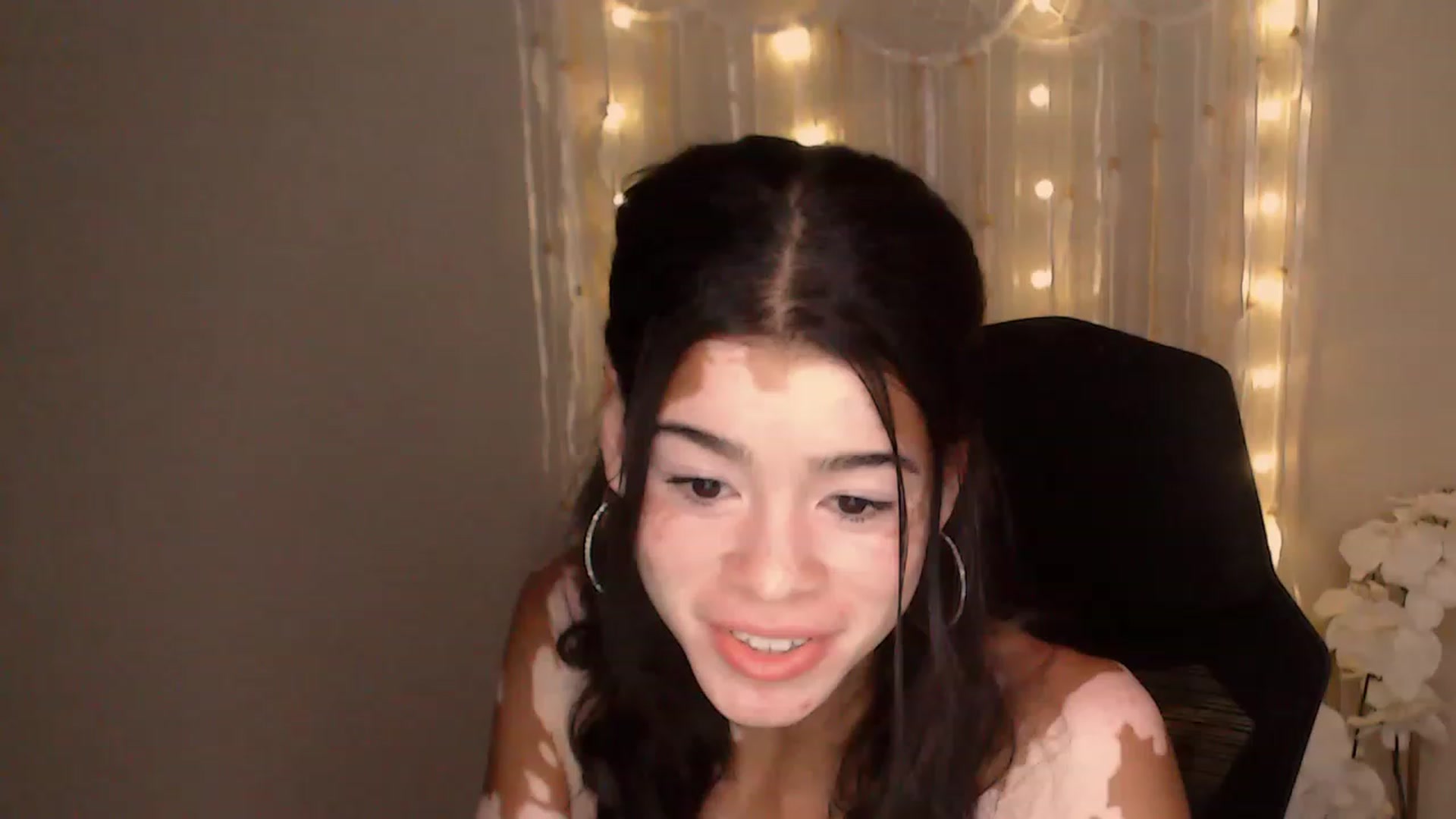 Gallery image thumbnail from Jade_Luv7's myfreecams stream on, 07/29/2023, 03:53 image 1 of 20