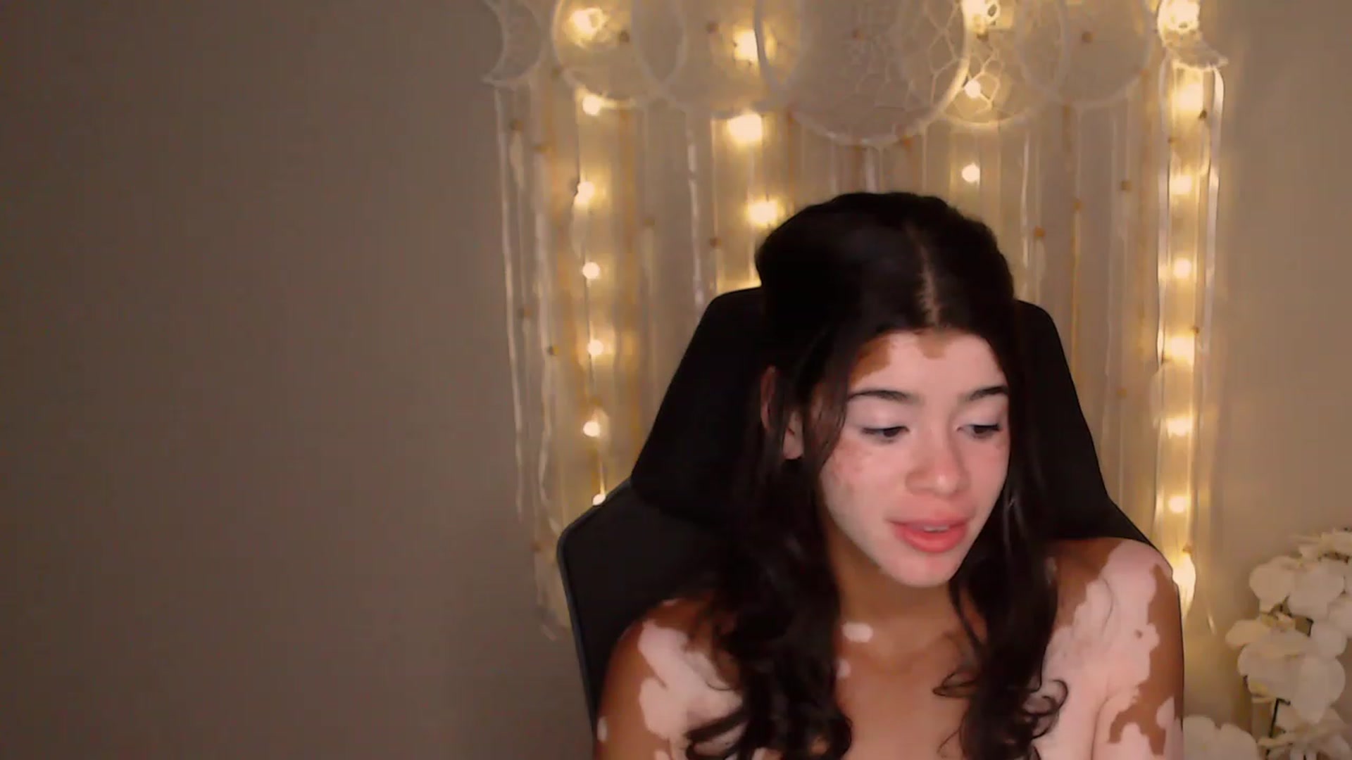 Gallery image thumbnail from Jade_Luv7's myfreecams stream on, 07/29/2023, 03:53 image 18 of 20