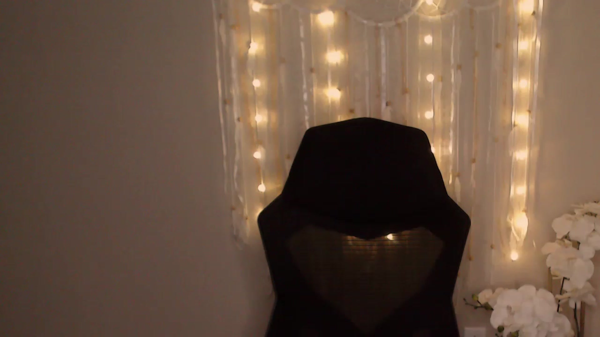 Gallery image thumbnail from Jade_Luv7's myfreecams stream on, 07/29/2023, 03:53 image 9 of 20