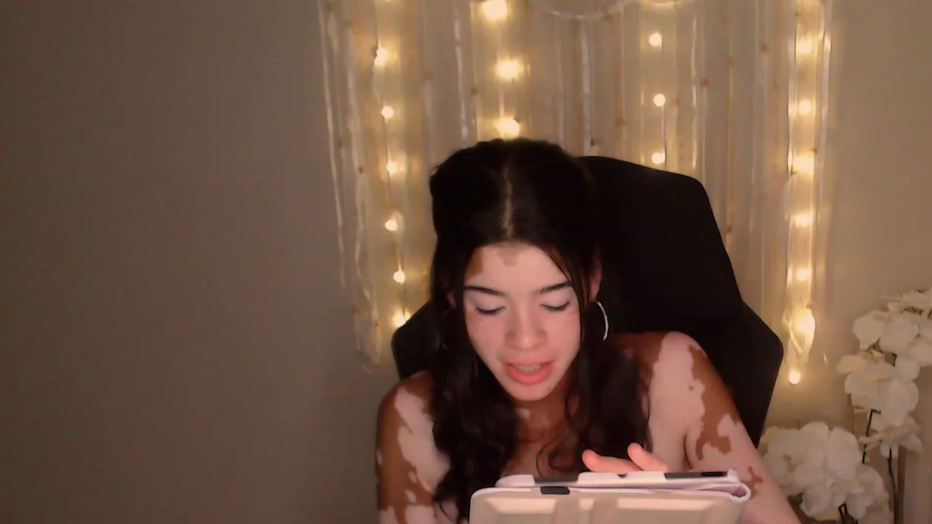 Gallery image thumbnail from Jade_Luv7's myfreecams stream on, 07/29/2023, 05:23 image 2 of 20