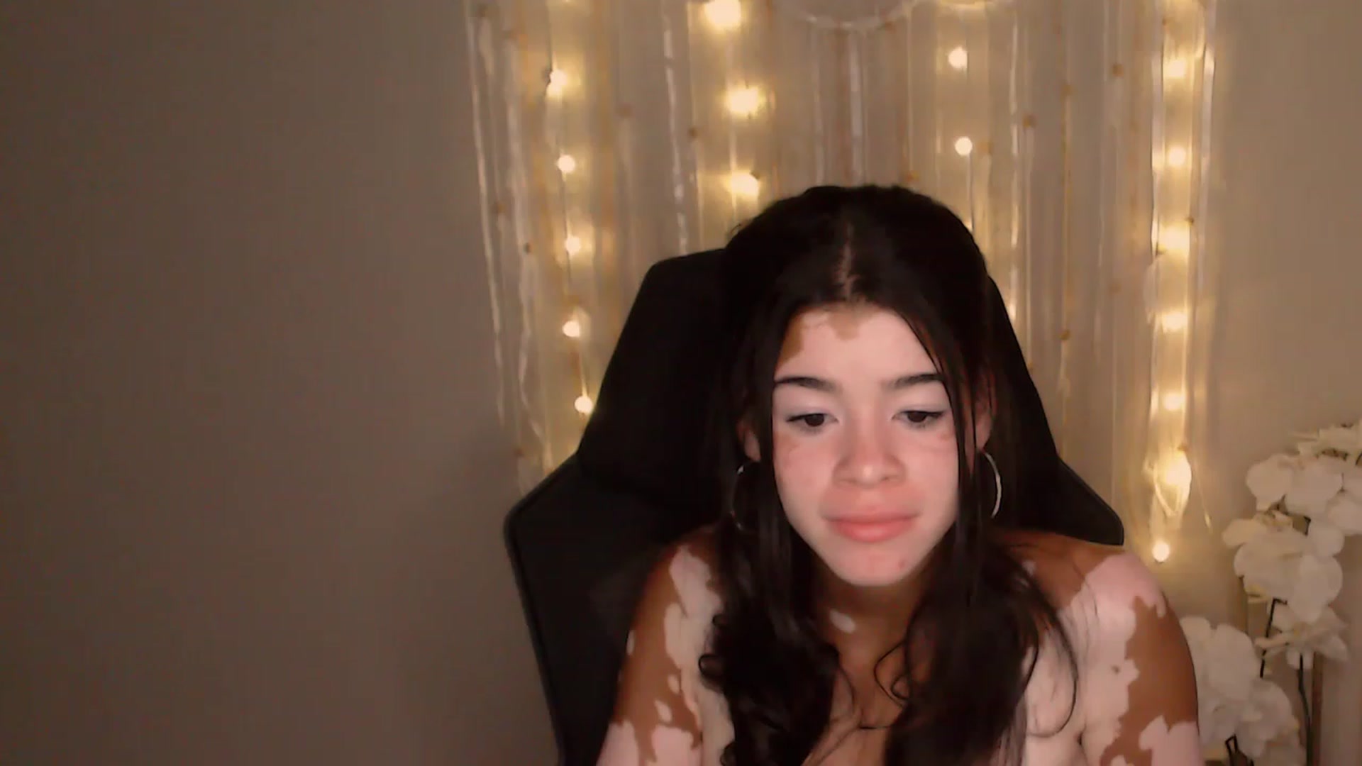 Gallery image thumbnail from Jade_Luv7's myfreecams stream on, 07/29/2023, 05:23 image 6 of 20