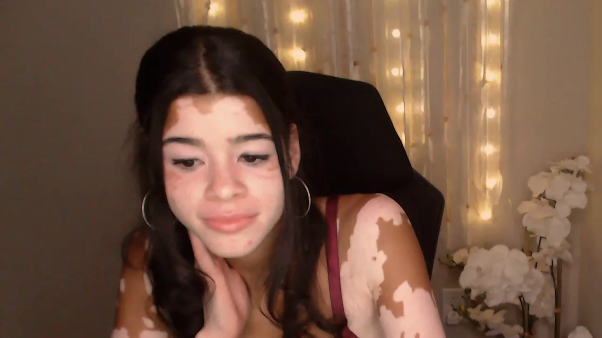 Gallery image thumbnail from Jade_Luv7's myfreecams stream on, 07/31/2023, 04:40 image 11 of 20