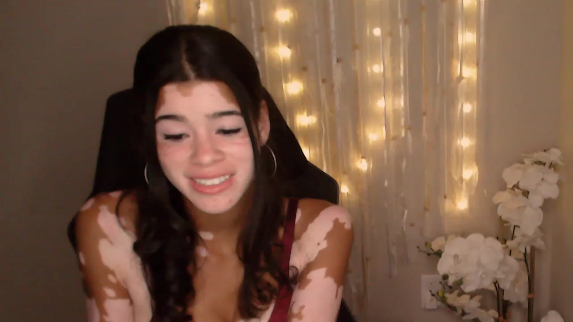 Gallery image thumbnail from Jade_Luv7's myfreecams stream on, 07/31/2023, 04:40 image 9 of 20