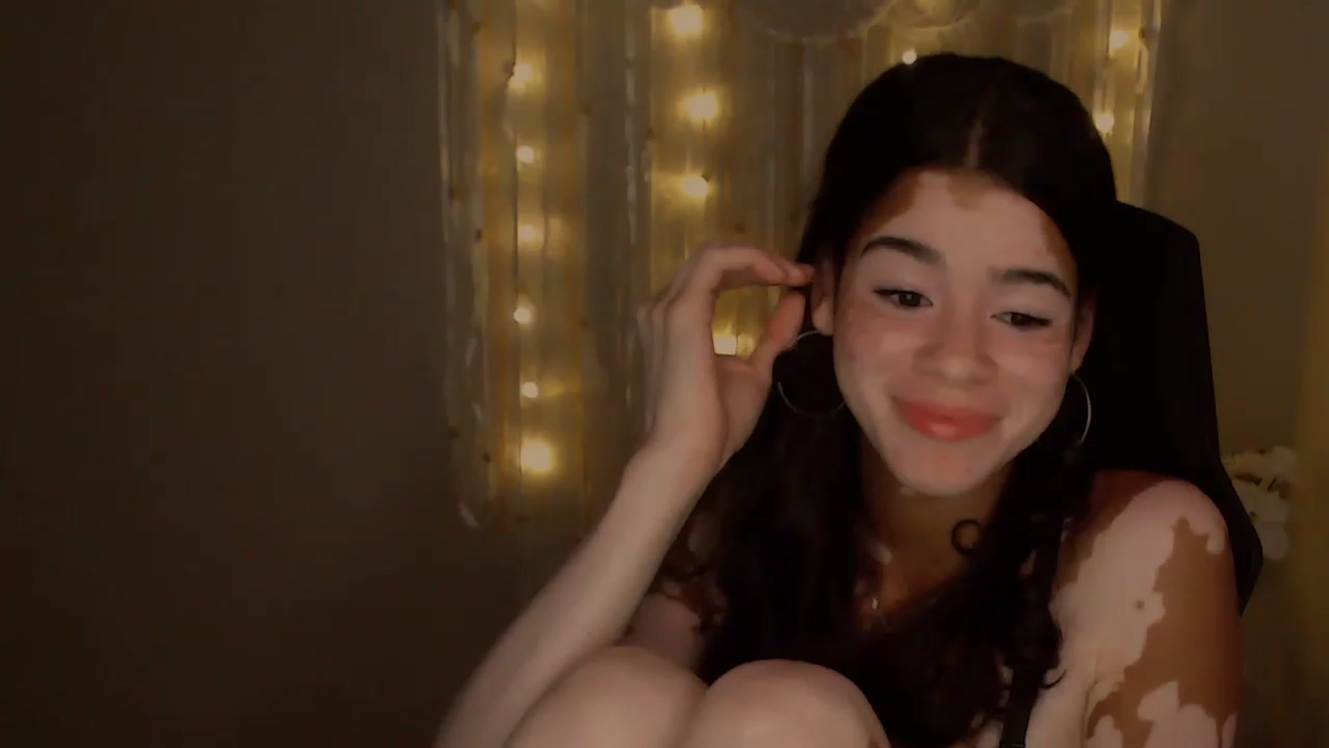 Gallery image thumbnail from Jade_Luv7's myfreecams stream on, 08/05/2023, 01:57 image 2 of 20