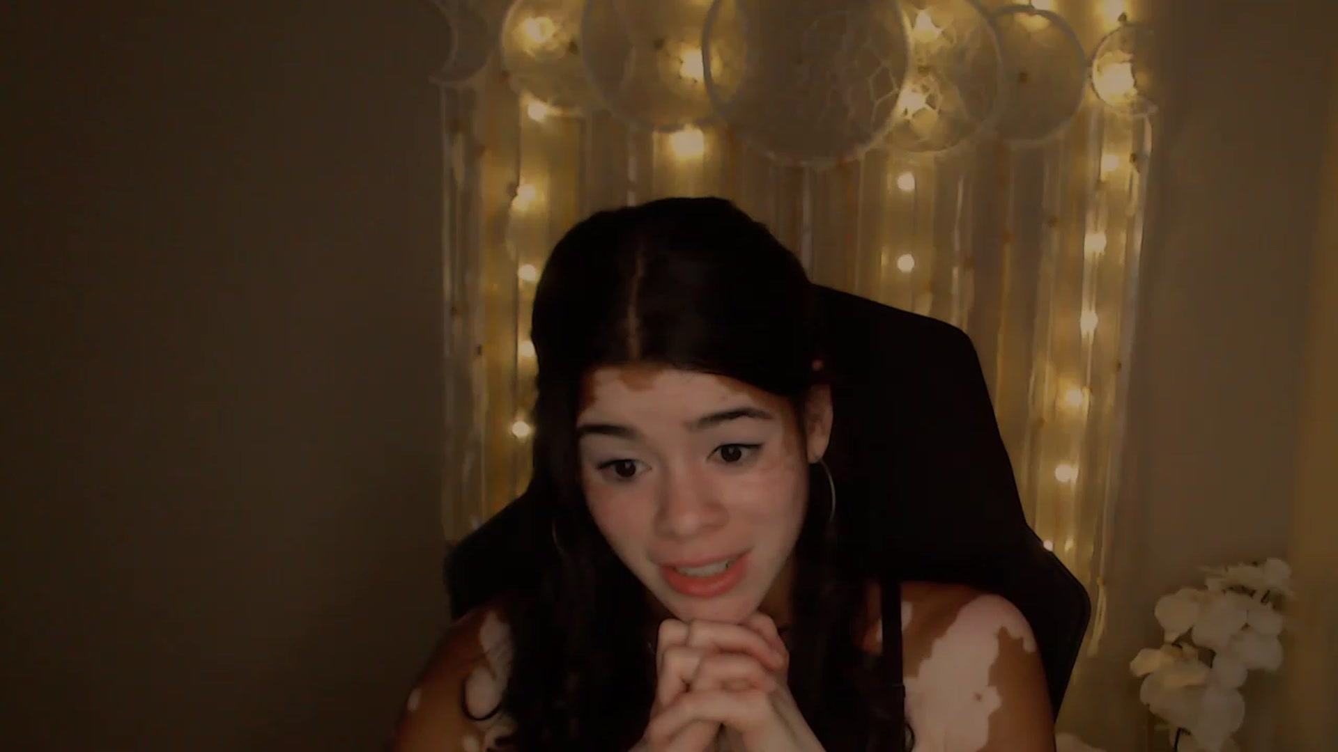 Gallery image thumbnail from Jade_Luv7's myfreecams stream on, 08/05/2023, 01:57 image 7 of 20