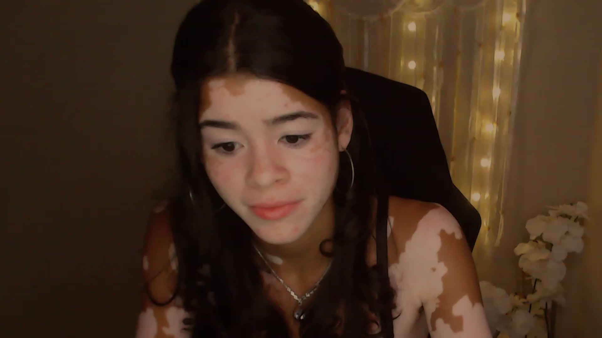 Gallery image thumbnail from Jade_Luv7's myfreecams stream on, 08/05/2023, 01:57 image 3 of 20