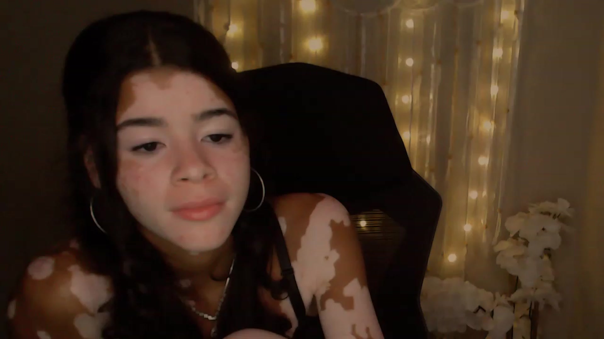 Gallery image thumbnail from Jade_Luv7's myfreecams stream on, 08/05/2023, 03:21 image 3 of 20