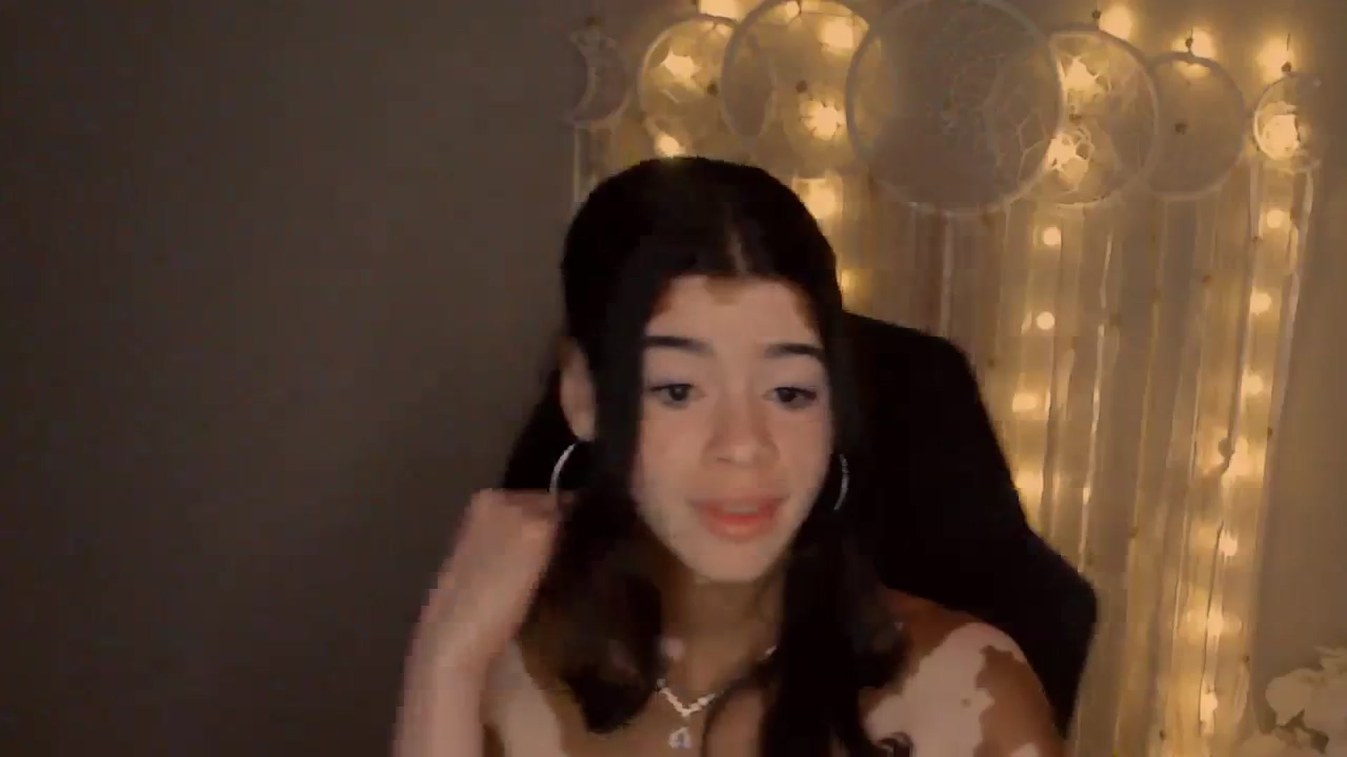 Gallery image thumbnail from Jade_Luv7's myfreecams stream on, 08/12/2023, 06:35 image 3 of 20