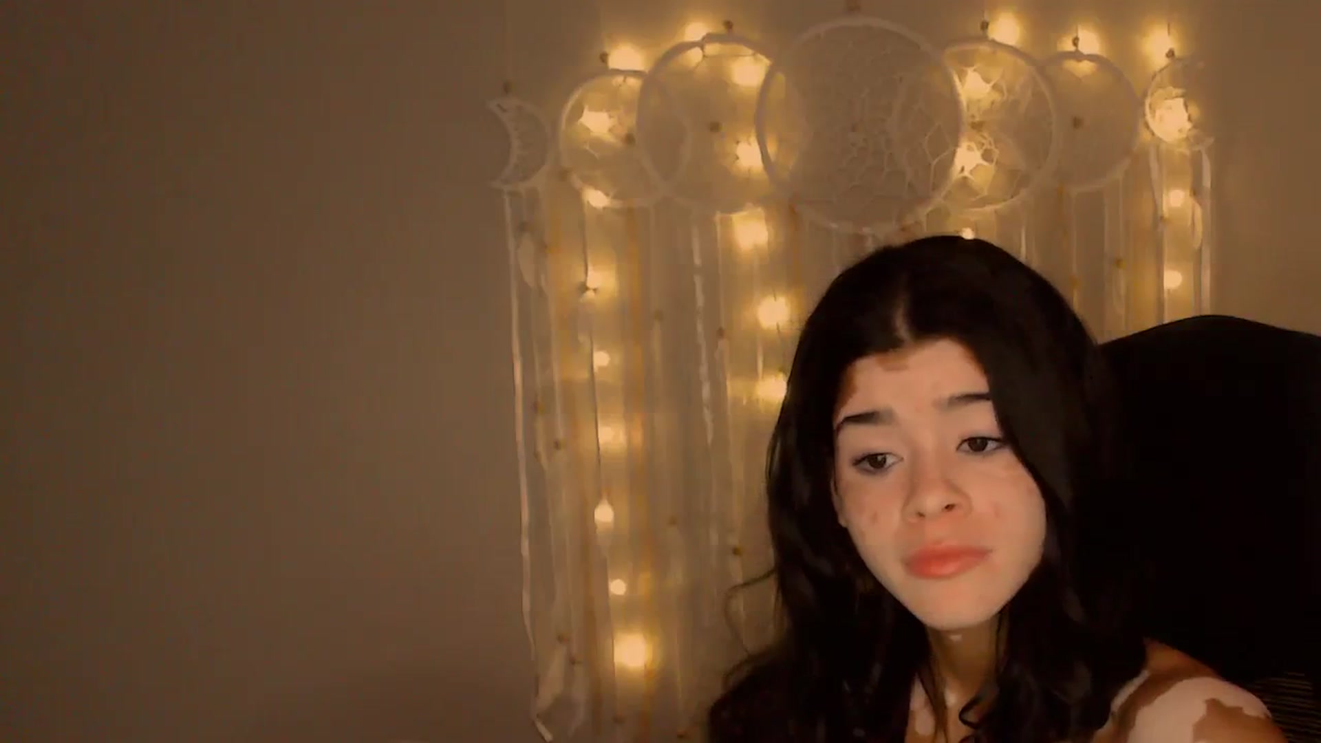 Gallery image thumbnail from Jade_Luv7's myfreecams stream on, 08/13/2023, 04:26 image 3 of 20