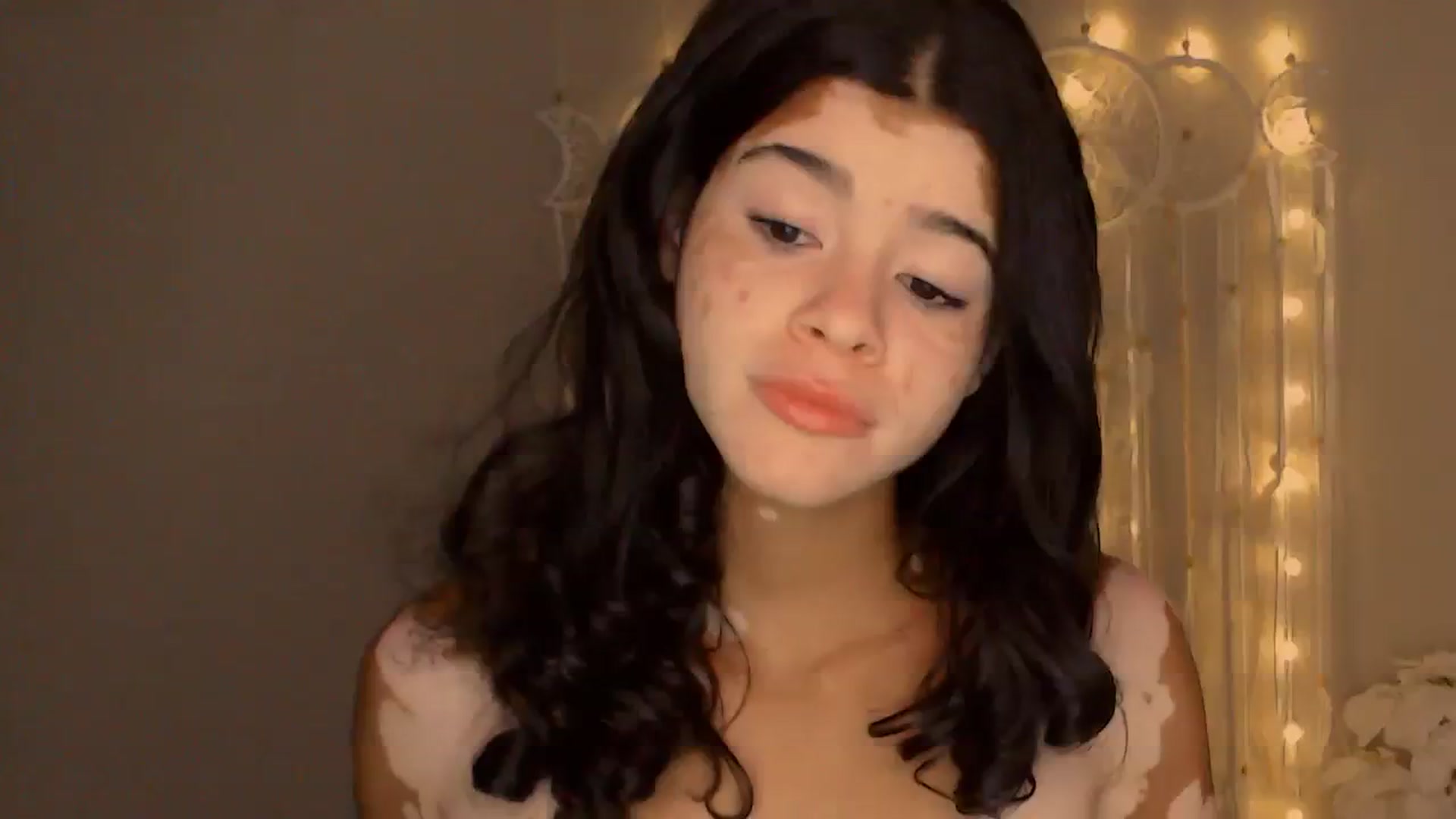 Gallery image thumbnail from Jade_Luv7's myfreecams stream on, 08/13/2023, 04:26 image 5 of 20