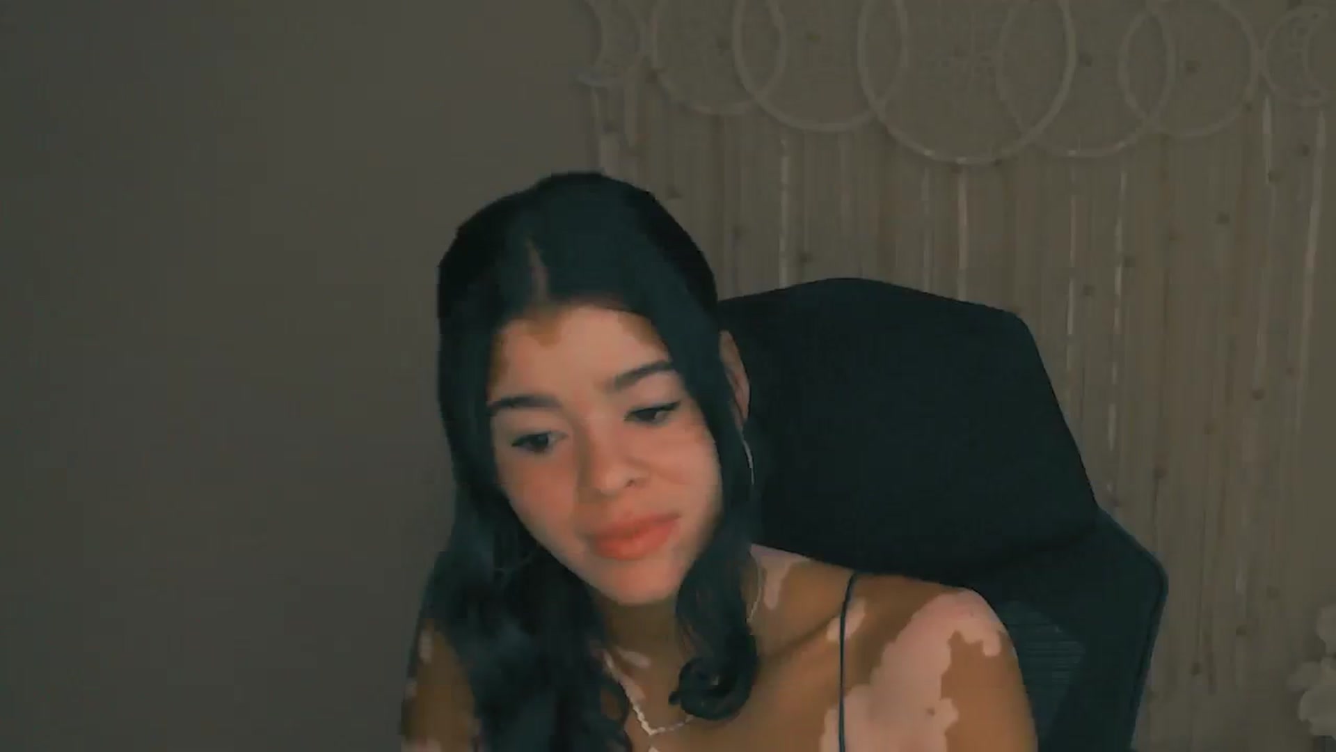 Gallery image thumbnail from Jade_Luv7's myfreecams stream on, 08/21/2023, 23:34 image 5 of 20