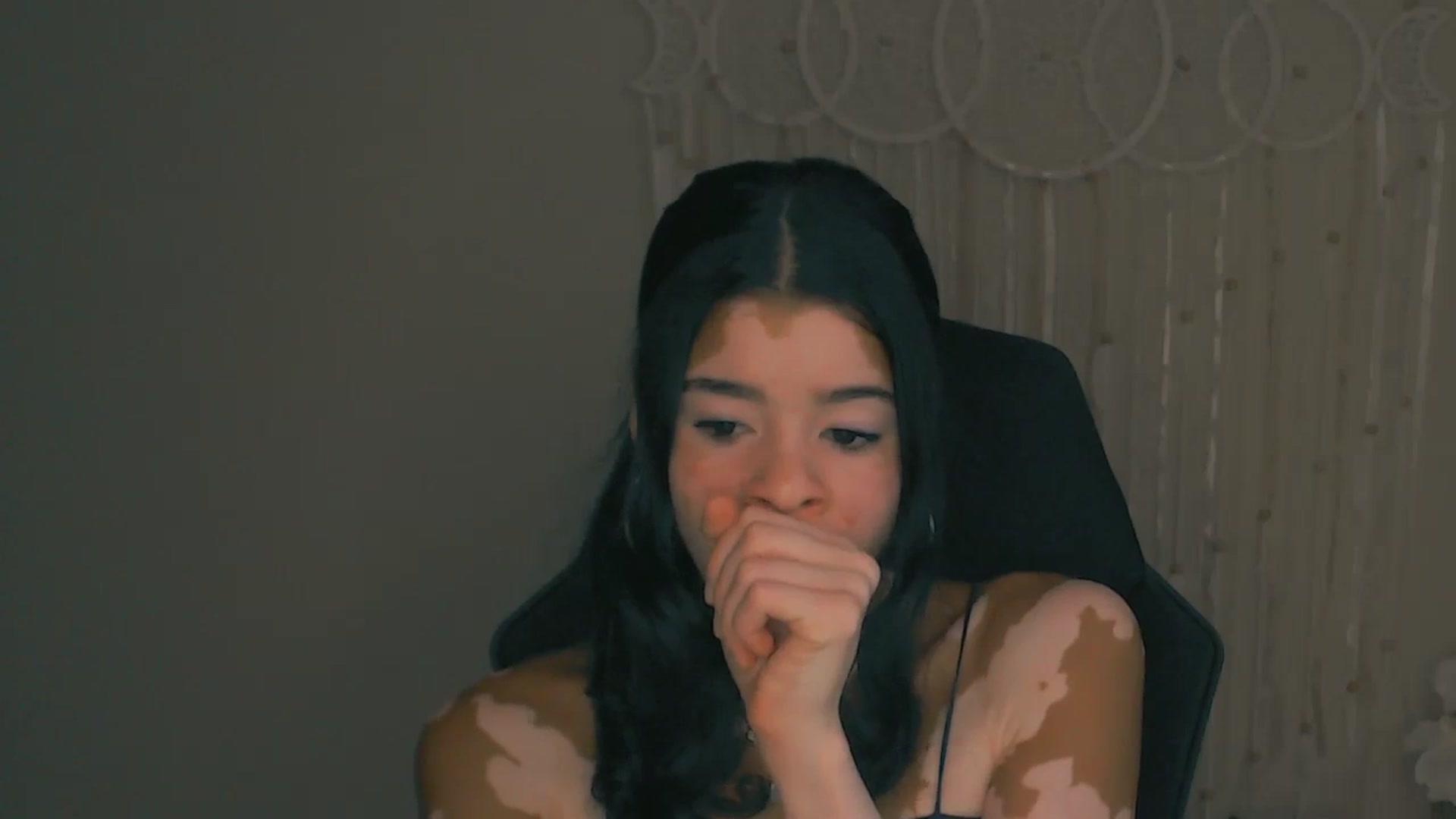 Gallery image thumbnail from Jade_Luv7's myfreecams stream on, 08/21/2023, 23:34 image 20 of 20