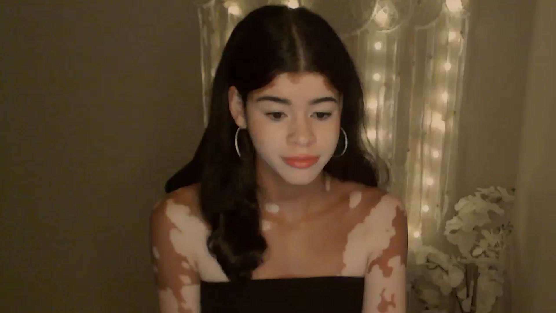 Gallery image thumbnail from Jade_Luv7's myfreecams stream on, 10/25/2023, 24:54 image 8 of 20