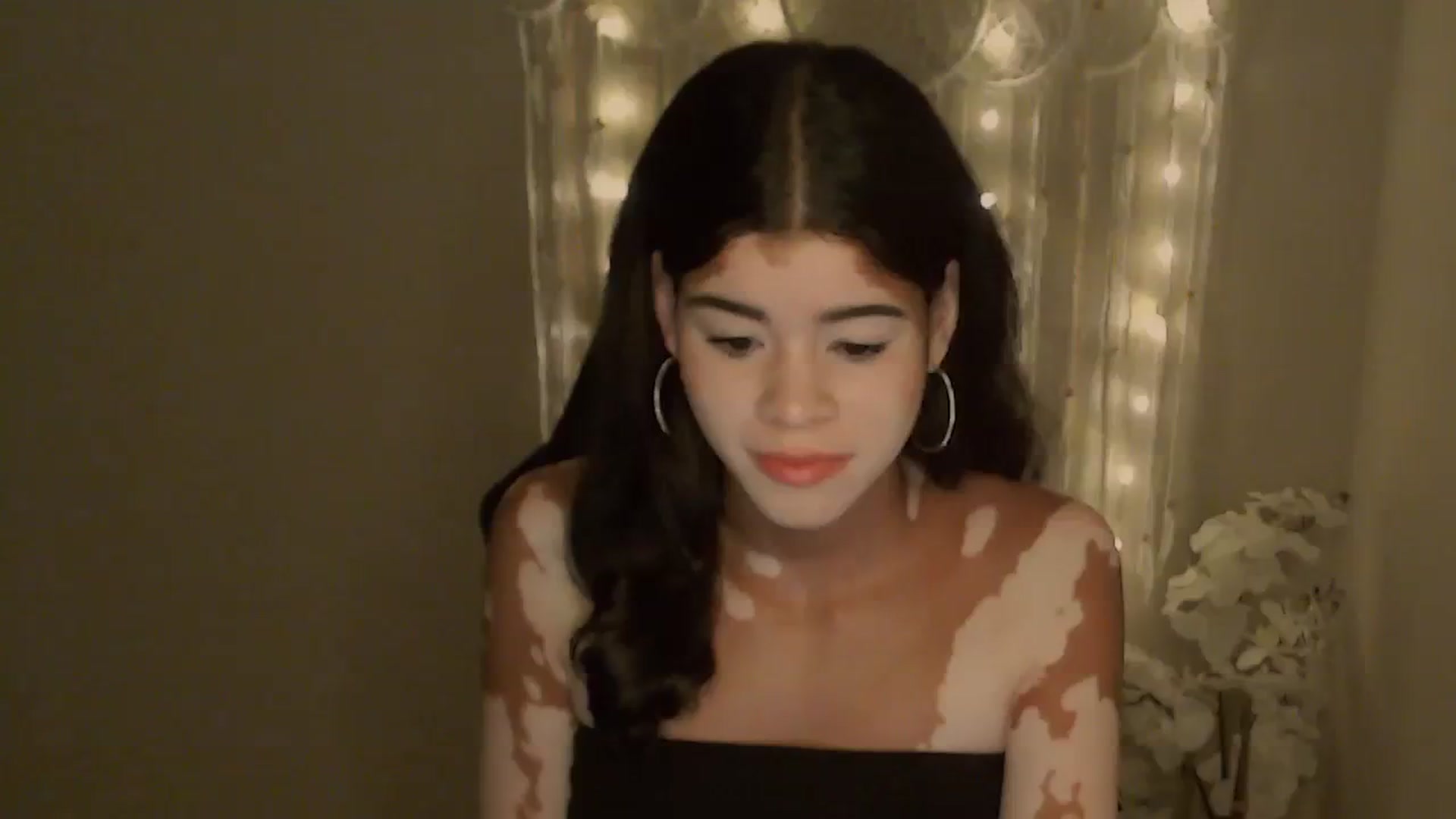 Gallery image thumbnail from Jade_Luv7's myfreecams stream on, 10/25/2023, 24:54 image 20 of 20