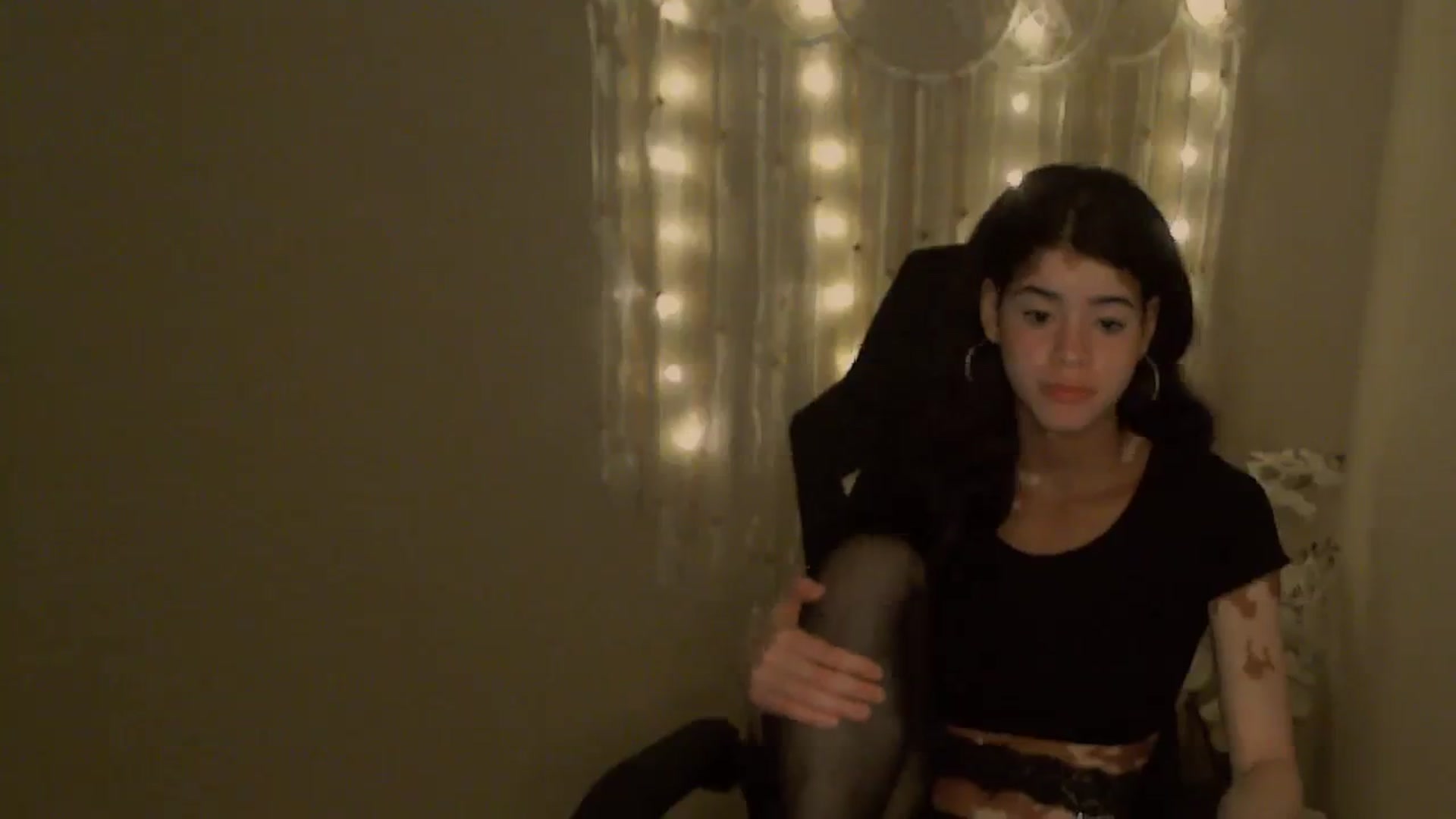 Gallery image thumbnail from Jade_Luv7's myfreecams stream on, 10/26/2023, 05:04 image 15 of 20